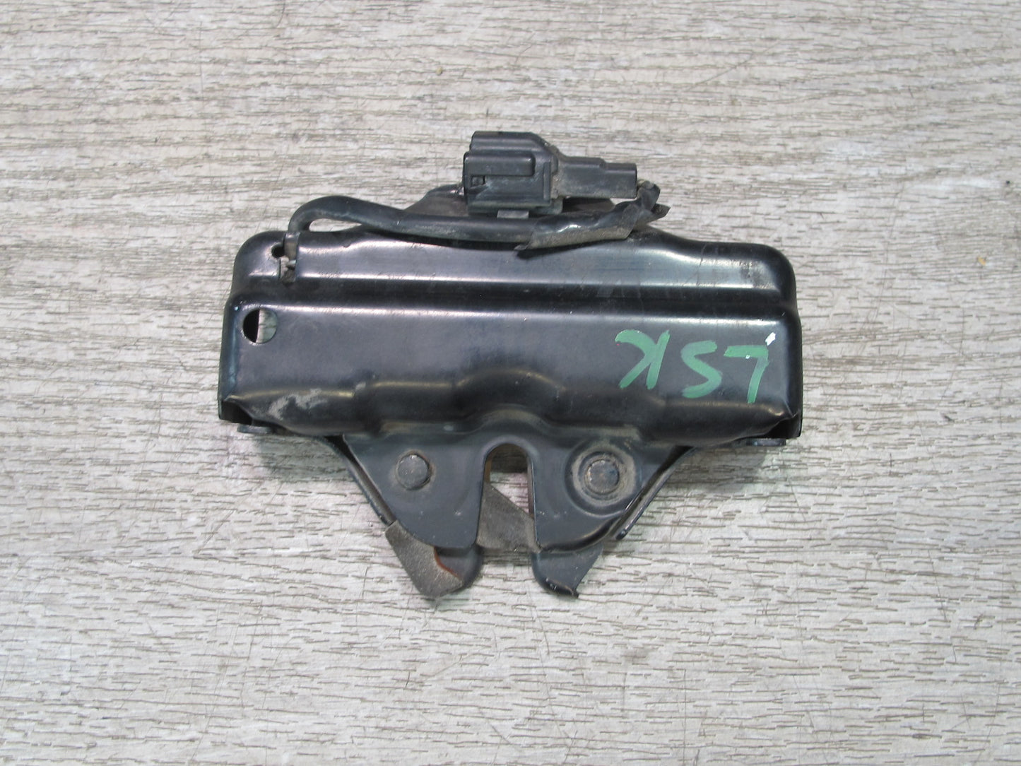 01-06 Lexus UCF30L LS430 Front Hood Bonnet Lock Latch OEM