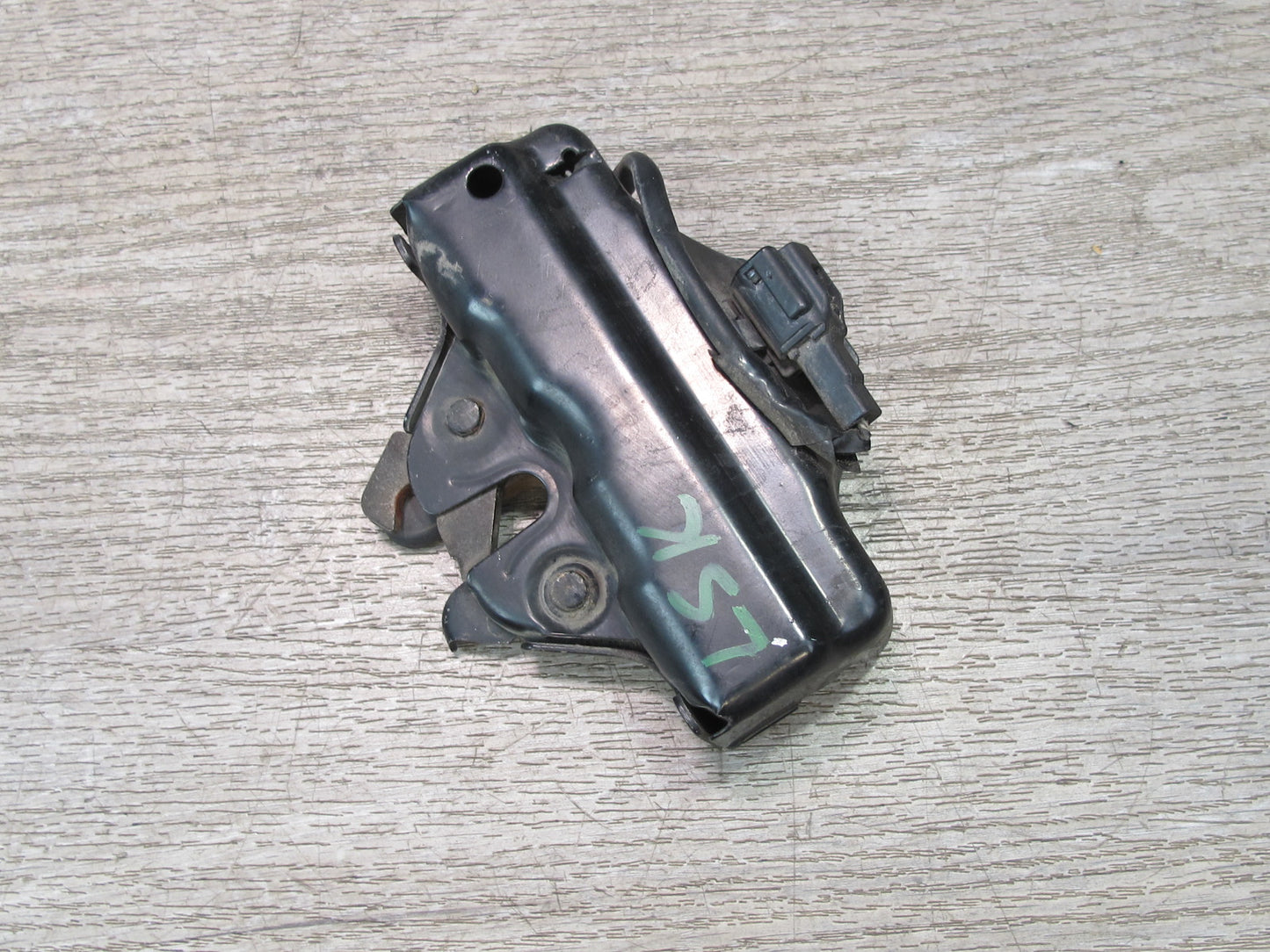 01-06 Lexus UCF30L LS430 Front Hood Bonnet Lock Latch OEM