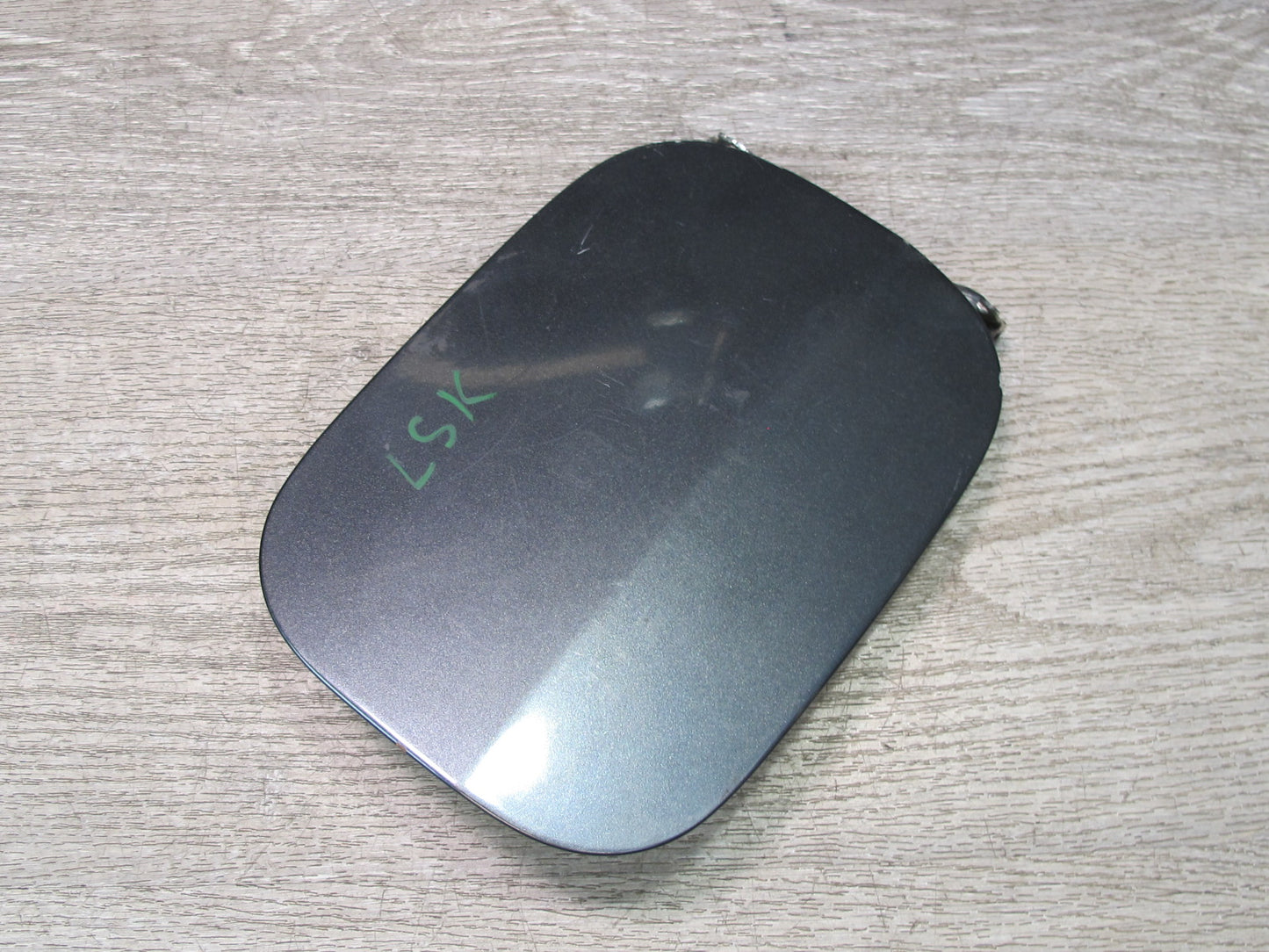 01-06 Lexus UCF30L LS430 Fuel Filler Door Lid Cover OEM