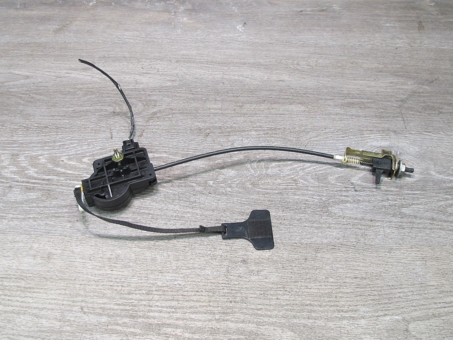01-06 Lexus LS430 UCF30L Gas Tank Fuel Door Lid Lock Release Actuator OEM