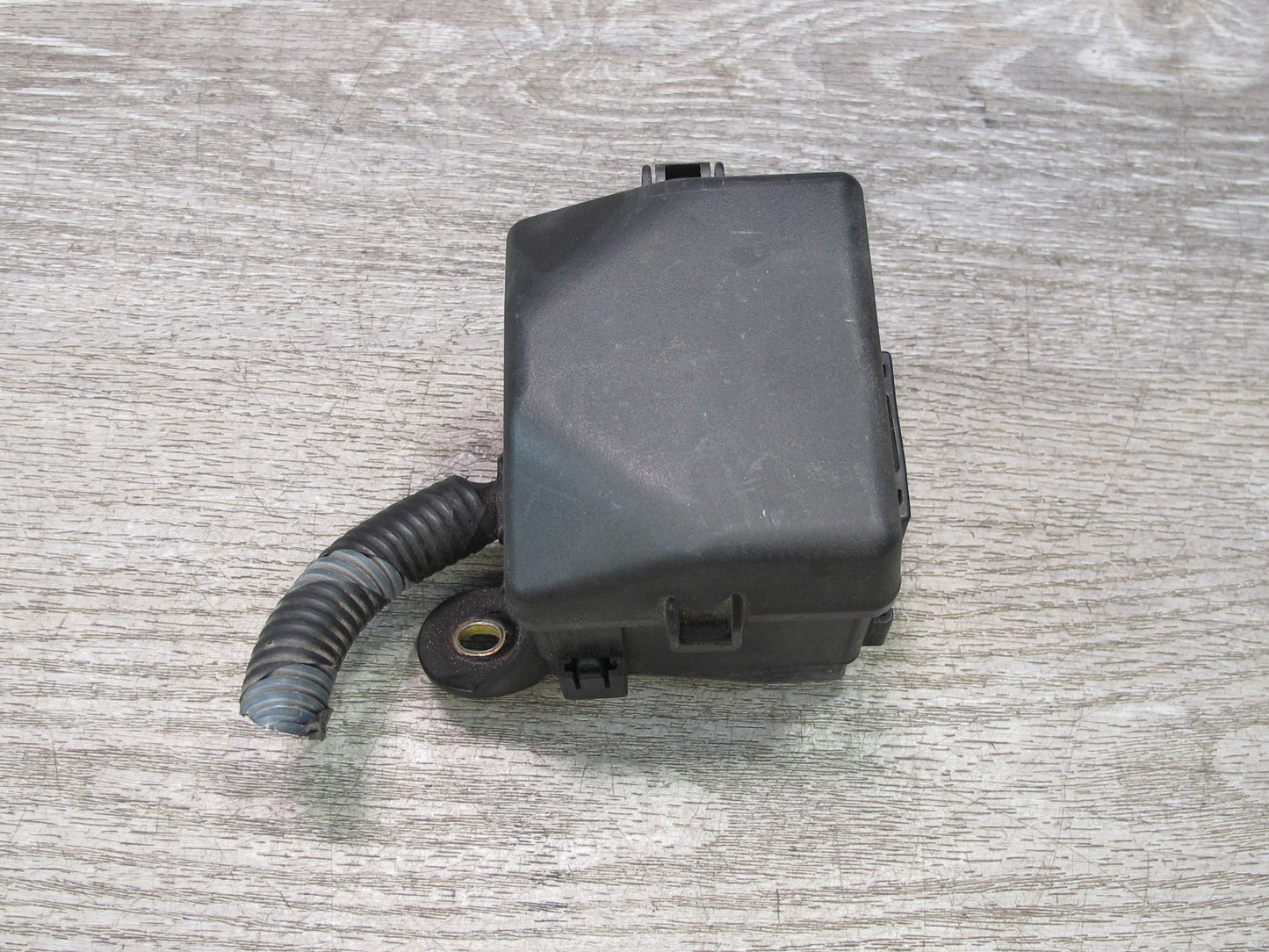 01-06 Lexus UCF30L LS430 Junction Fuse Relay Box Module OEM