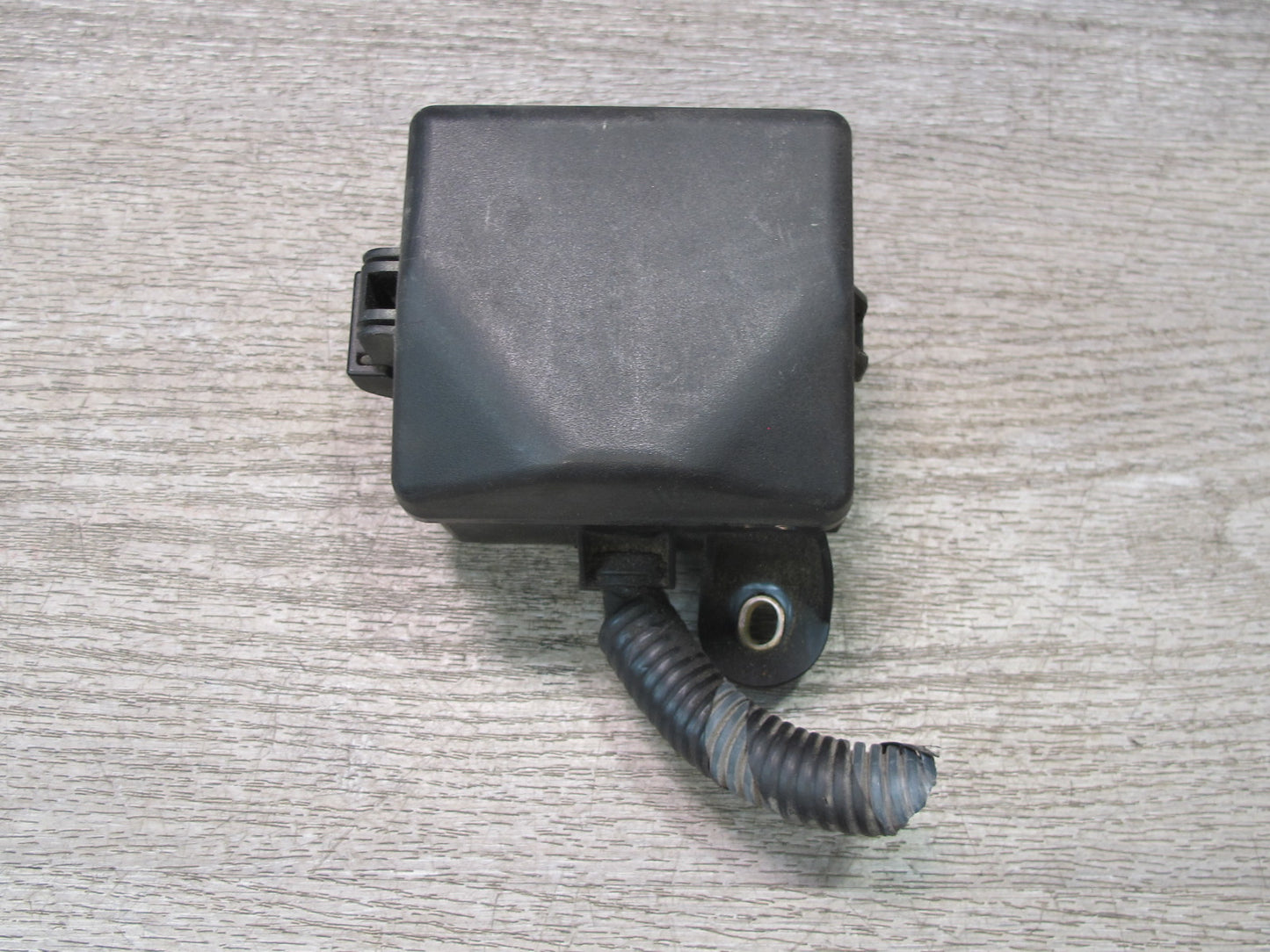 01-06 Lexus UCF30L LS430 Junction Fuse Relay Box Module OEM