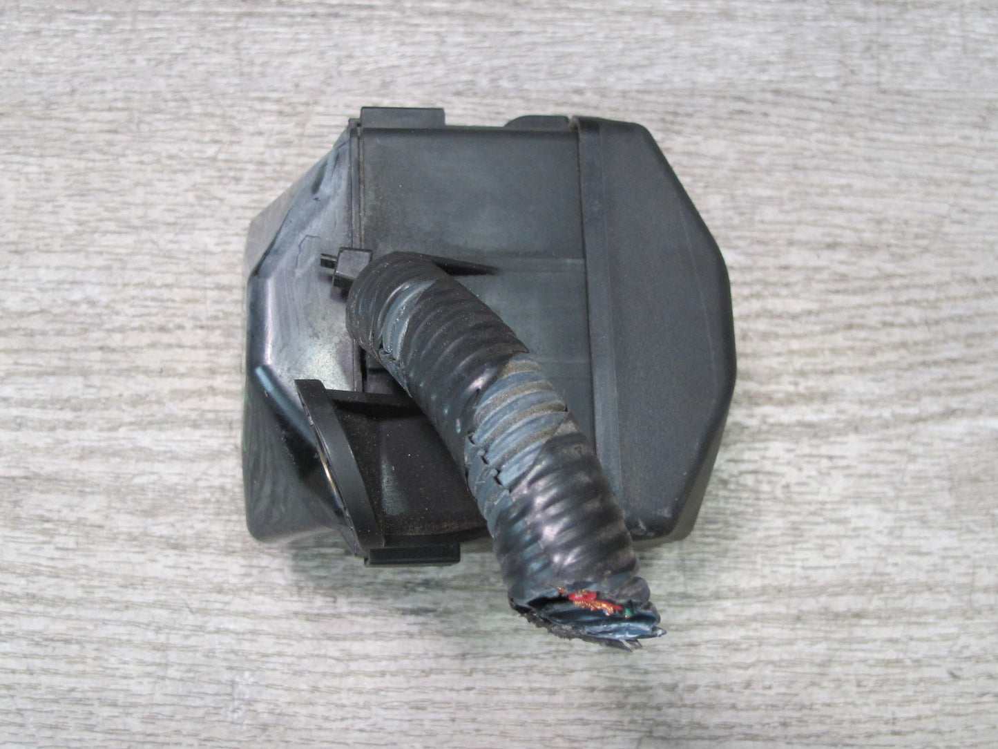 01-06 Lexus UCF30L LS430 Junction Fuse Relay Box Module OEM