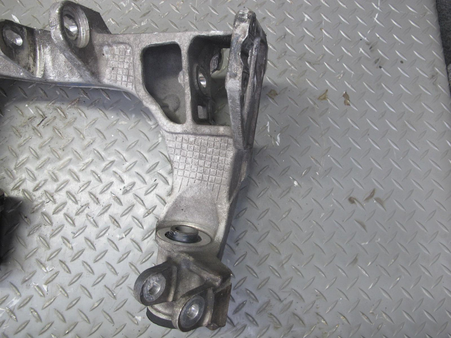 2005-2012 Porsche 911 997 Rear Suspension Crossmember Sub Frame Carrier