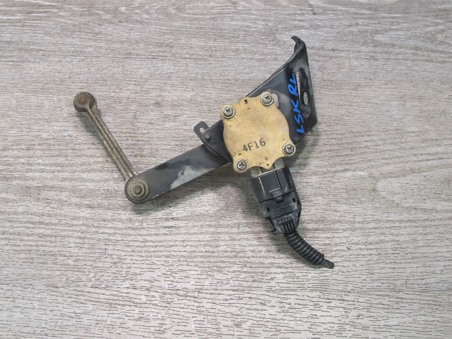 01-06 Lexus UCF30L LS430 Rear Left Suspension Height Level Sensor OEM