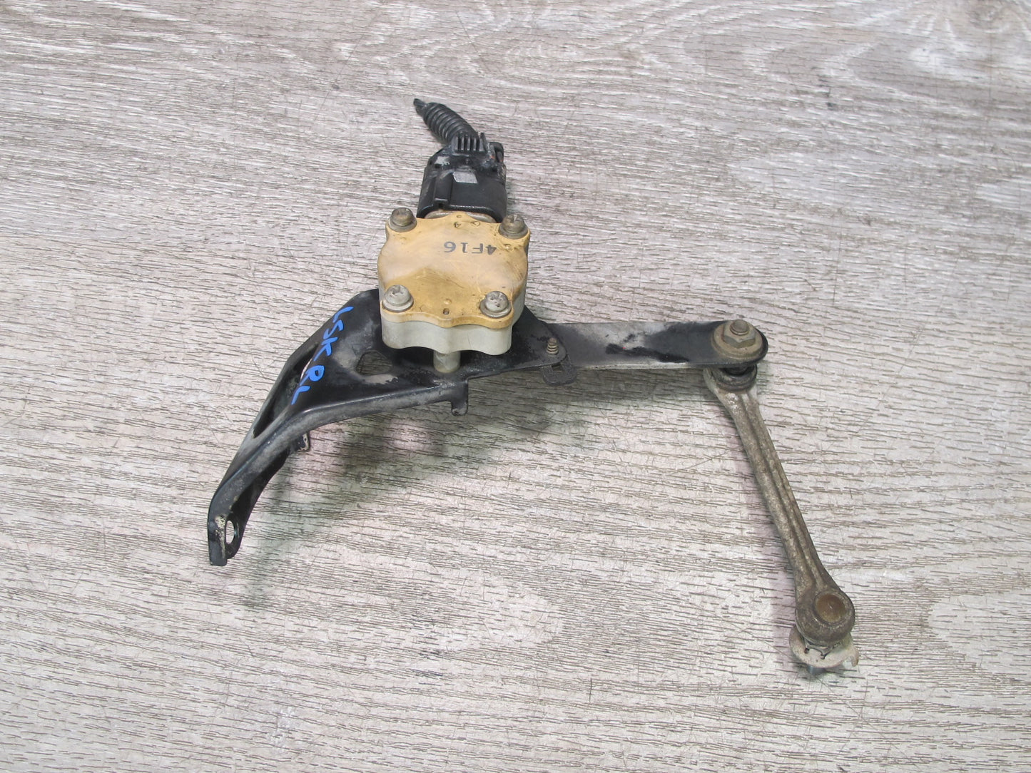 01-06 Lexus UCF30L LS430 Rear Left Suspension Height Level Sensor OEM