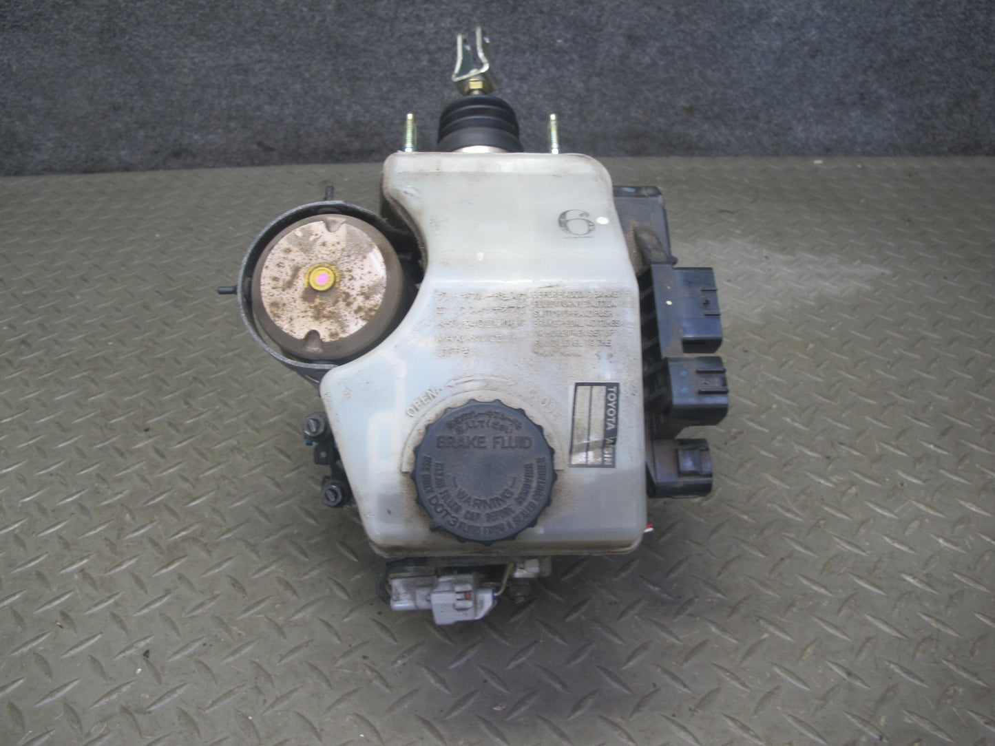 98-00 Lexus GS400 GS300 ABS Pump Brake Master Cylinder Booster Reservoir OEM