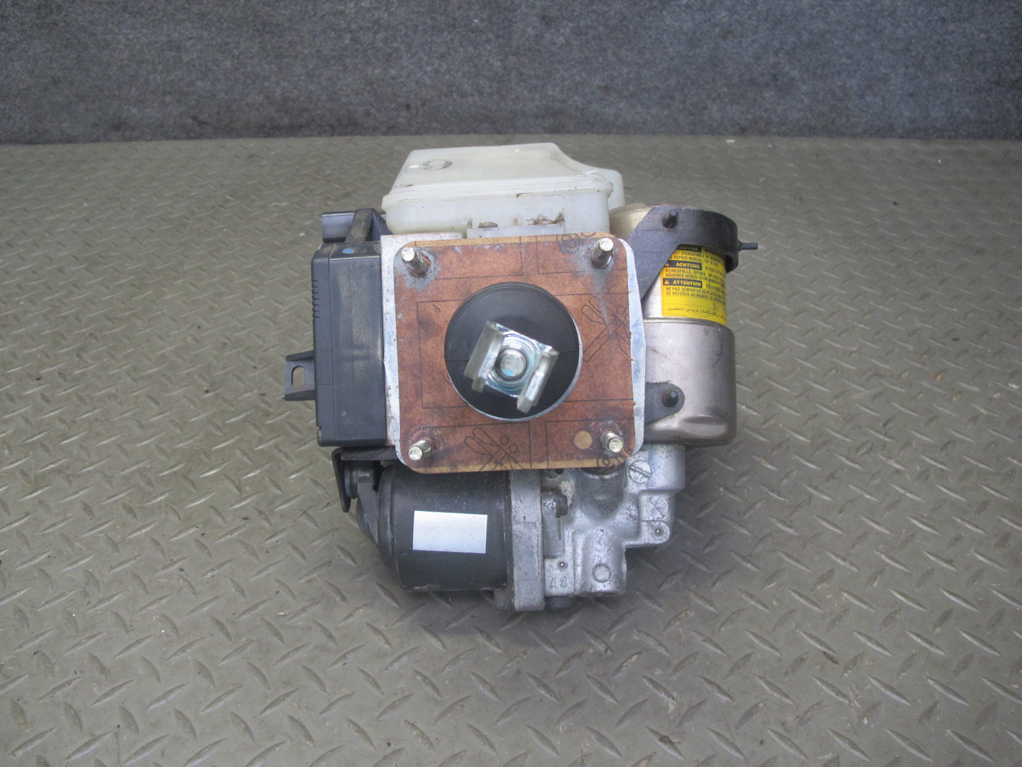 98-00 Lexus GS400 GS300 ABS Pump Brake Master Cylinder Booster Reservoir OEM