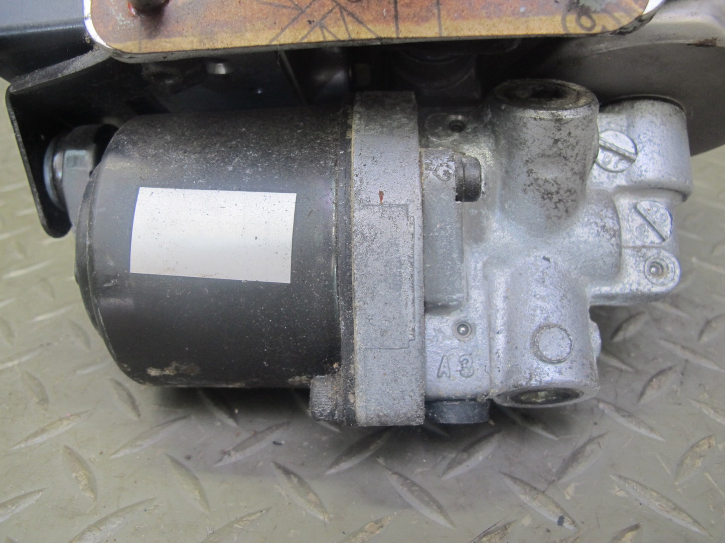 98-00 Lexus GS400 GS300 ABS Pump Brake Master Cylinder Booster Reservoir OEM