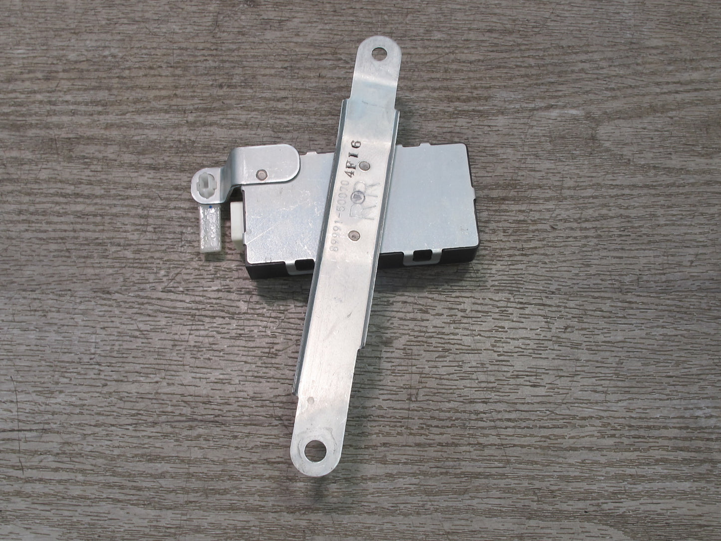 04-06 Lexus UCF30L LS430 Rear Right Door Smart KEY Receiver Oscillator OEM