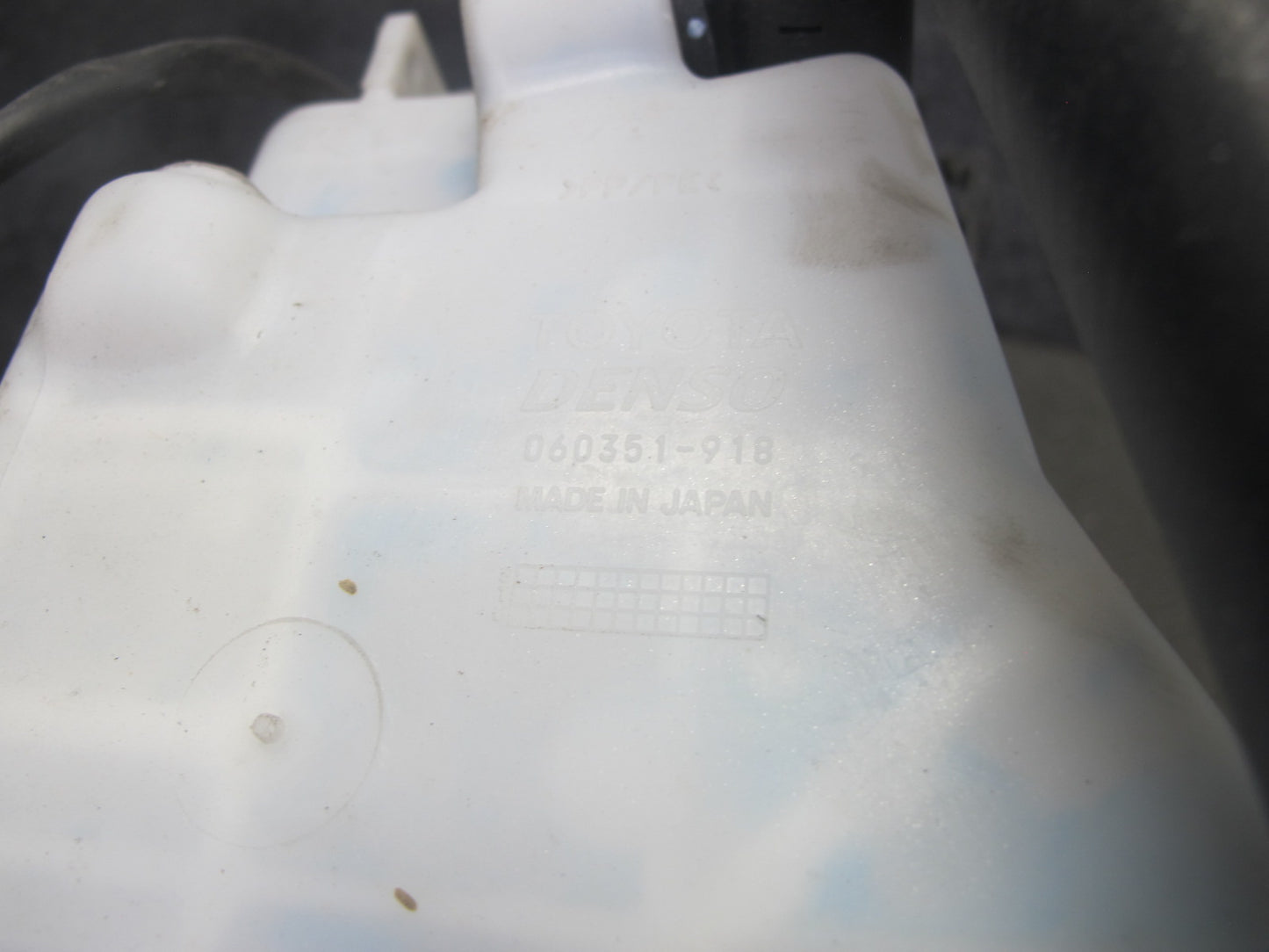 98-05 Lexus GS400 GS430 GS300 Windshield Washer Fluid Reservoir Tank w Pump OEM