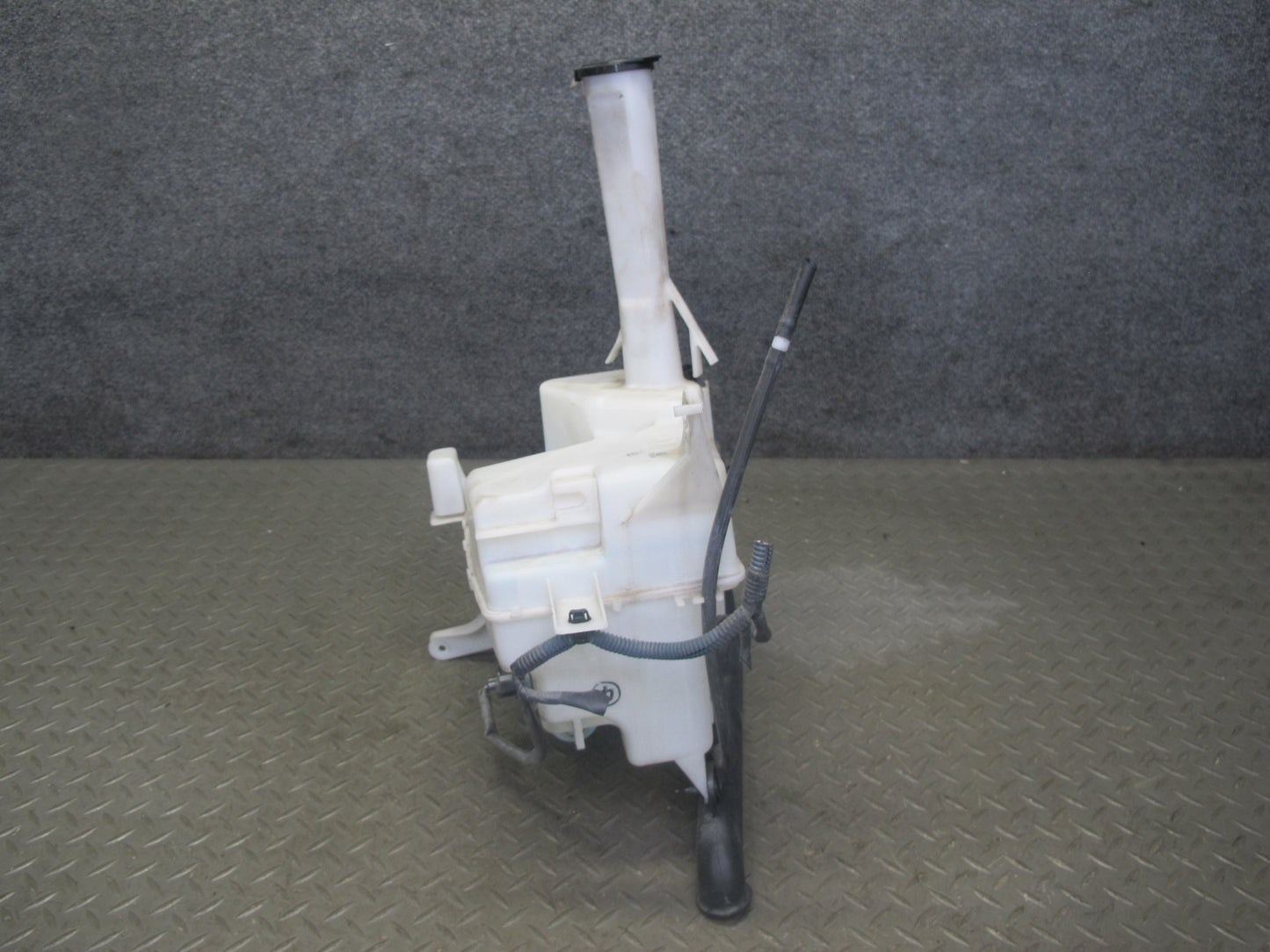 98-05 Lexus GS400 GS430 GS300 Windshield Washer Fluid Reservoir Tank w Pump OEM