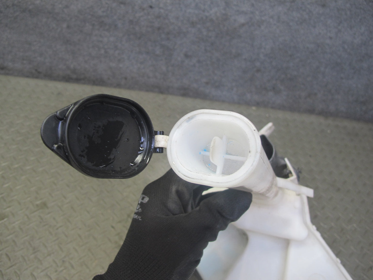 98-05 Lexus GS400 GS430 GS300 Windshield Washer Fluid Reservoir Tank w Pump OEM