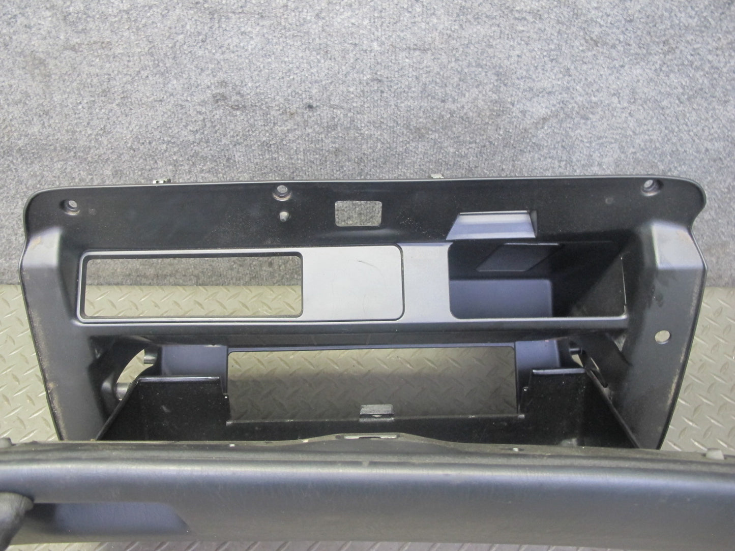 98-05 Lexus JZS160L GS400 GS430 GS300 Dash Right Glove Box Storage Black OEM