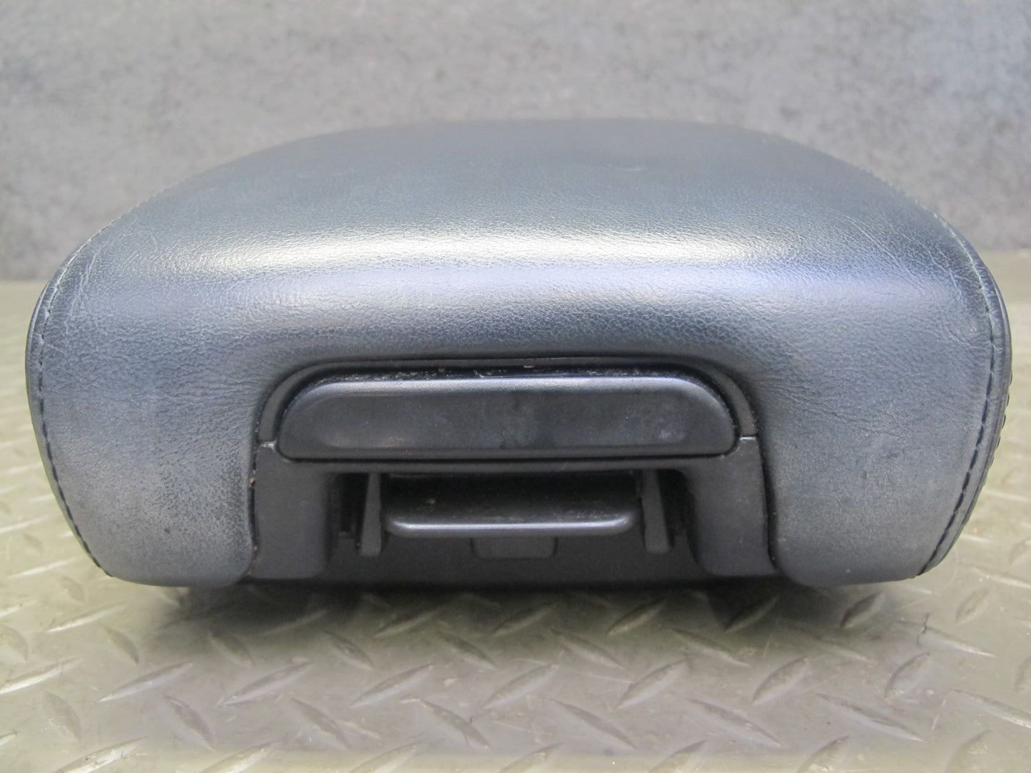 98-05 Lexus JZS160L GS430 GS300 Center Console Leather Armrest Lid Black OEM