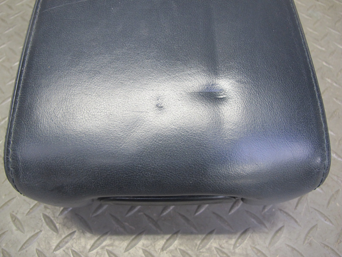 98-05 Lexus JZS160L GS430 GS300 Center Console Leather Armrest Lid Black OEM