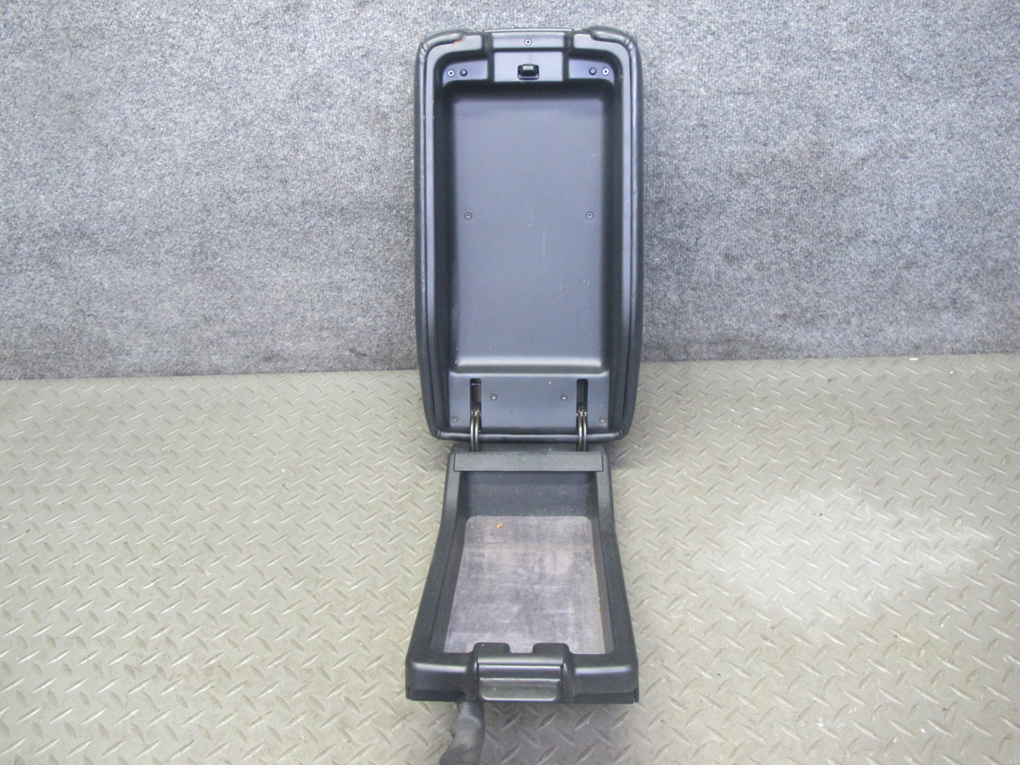 98-05 Lexus JZS160L GS430 GS300 Center Console Leather Armrest Lid Black OEM