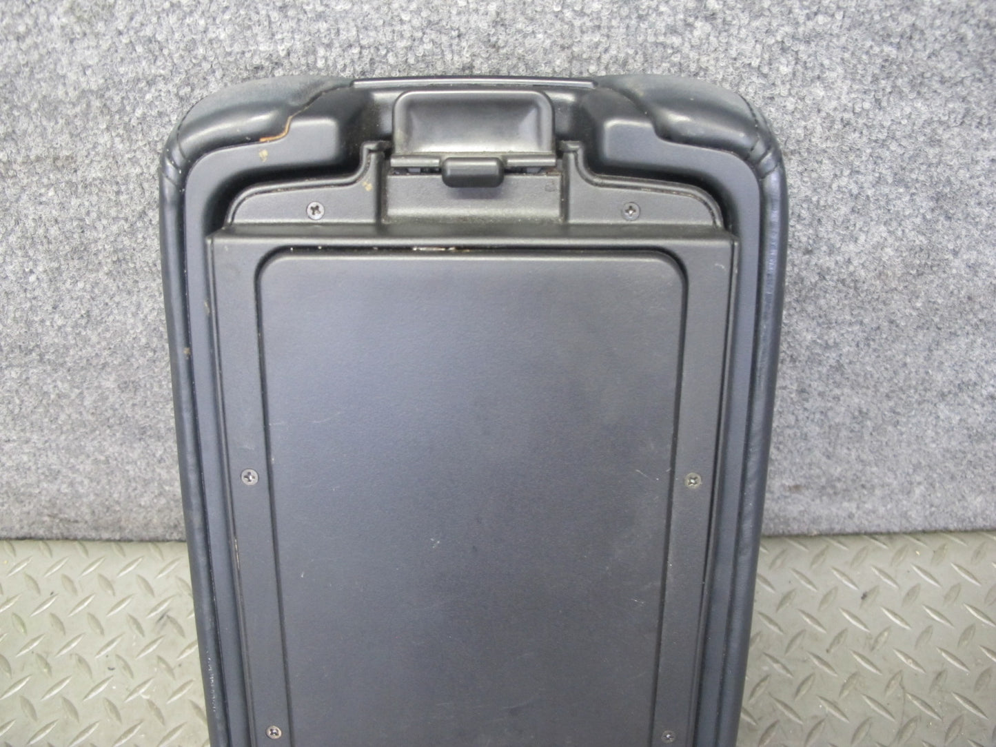 98-05 Lexus JZS160L GS430 GS300 Center Console Leather Armrest Lid Black OEM