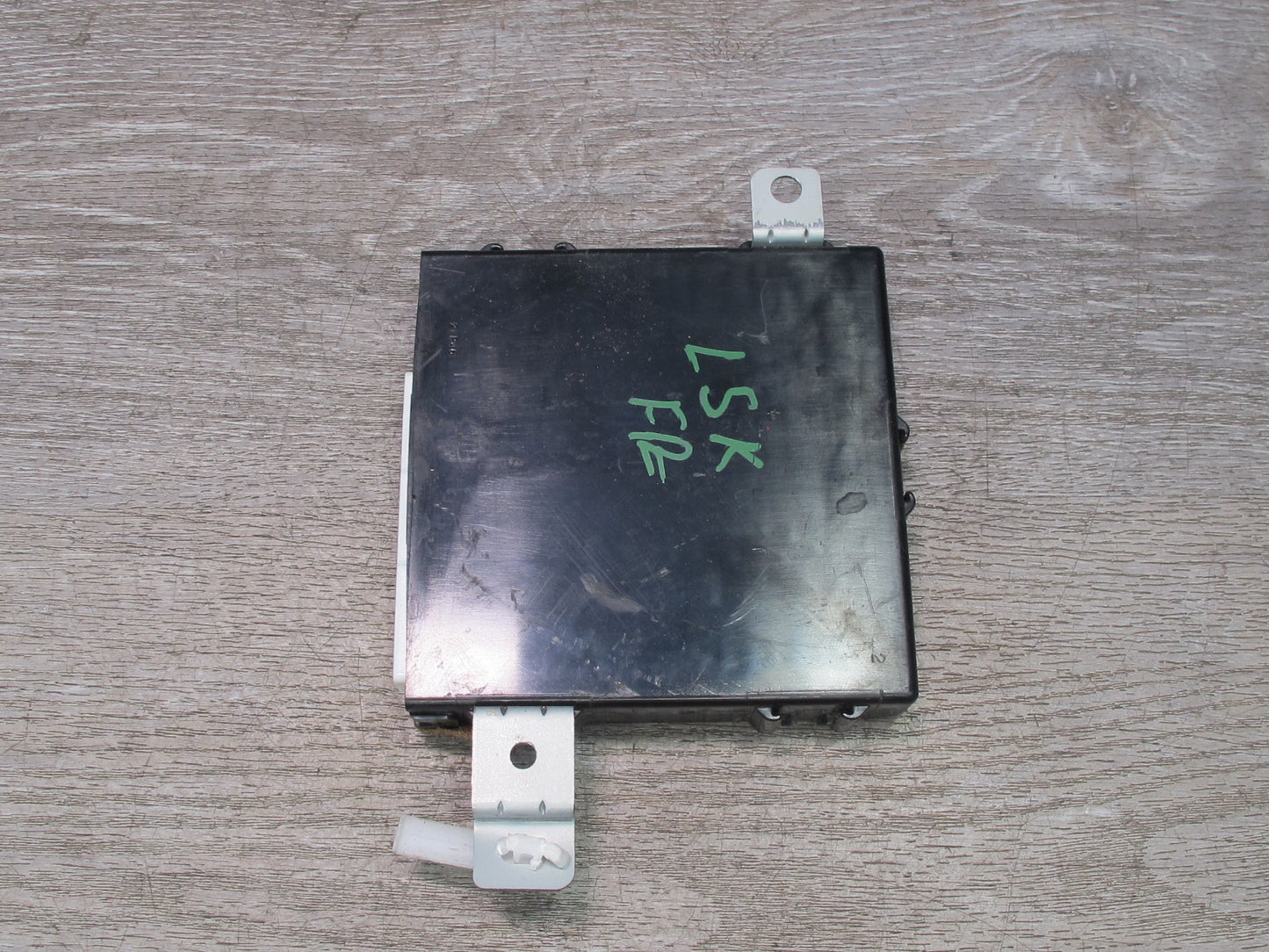 2004-2006 Lexus LS430 UCF30L Front Right Door Multiplex Control Module OEM