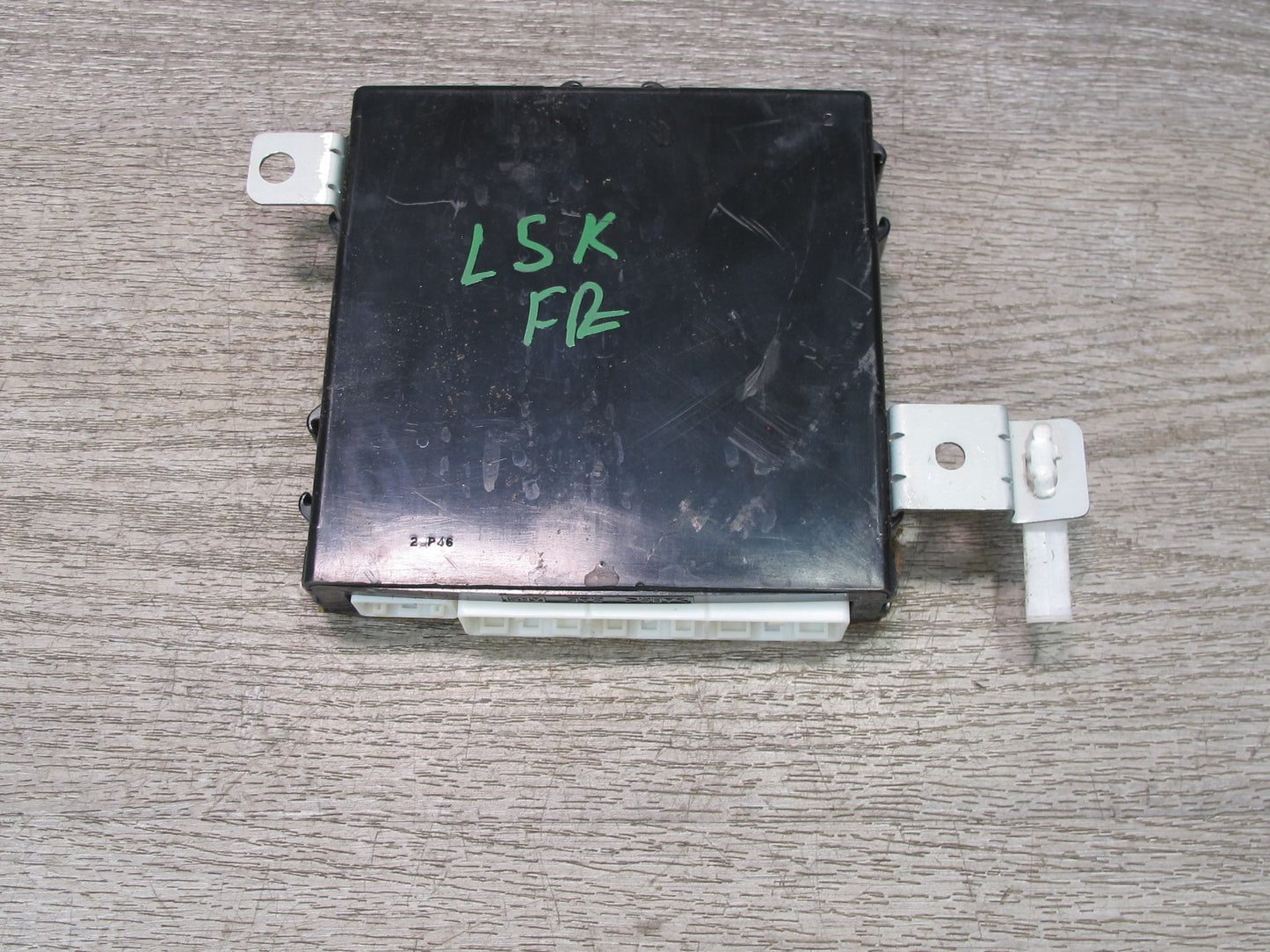 2004-2006 Lexus LS430 UCF30L Front Right Door Multiplex Control Module OEM