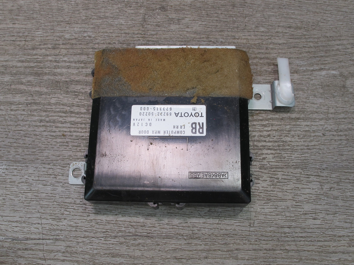 2004-2006 Lexus LS430 UCF30L Front Right Door Multiplex Control Module OEM