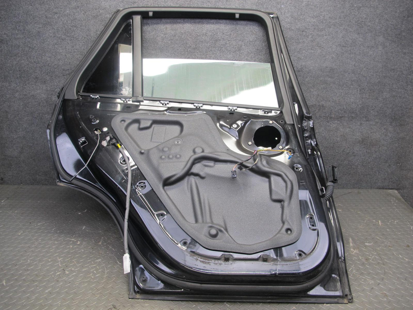 2014-2018 BMW F15 X5 Rear Left Door Shell Panel w Window Glass