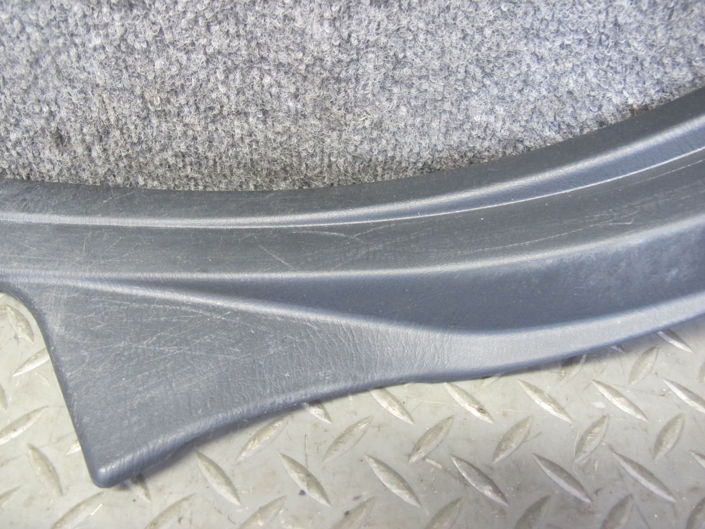 98-05 Lexus JZS160L GS300 Set of 2 Rear Door Scuff Sill Plate Trim Cover OEM