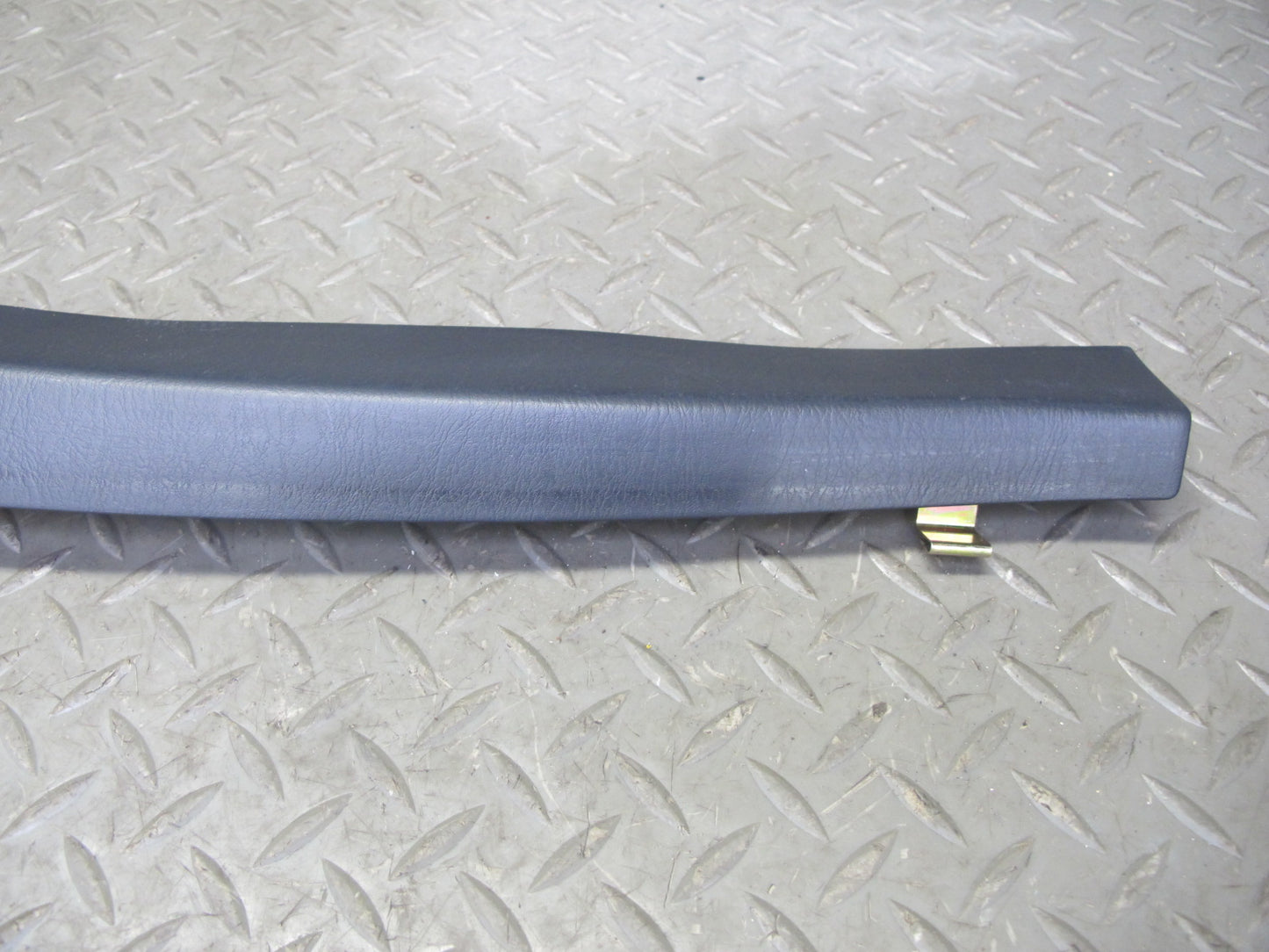 98-05 Lexus GS430 GS300 Set of 2 Rear Left & Right Lower Quarter Trim Black OEM