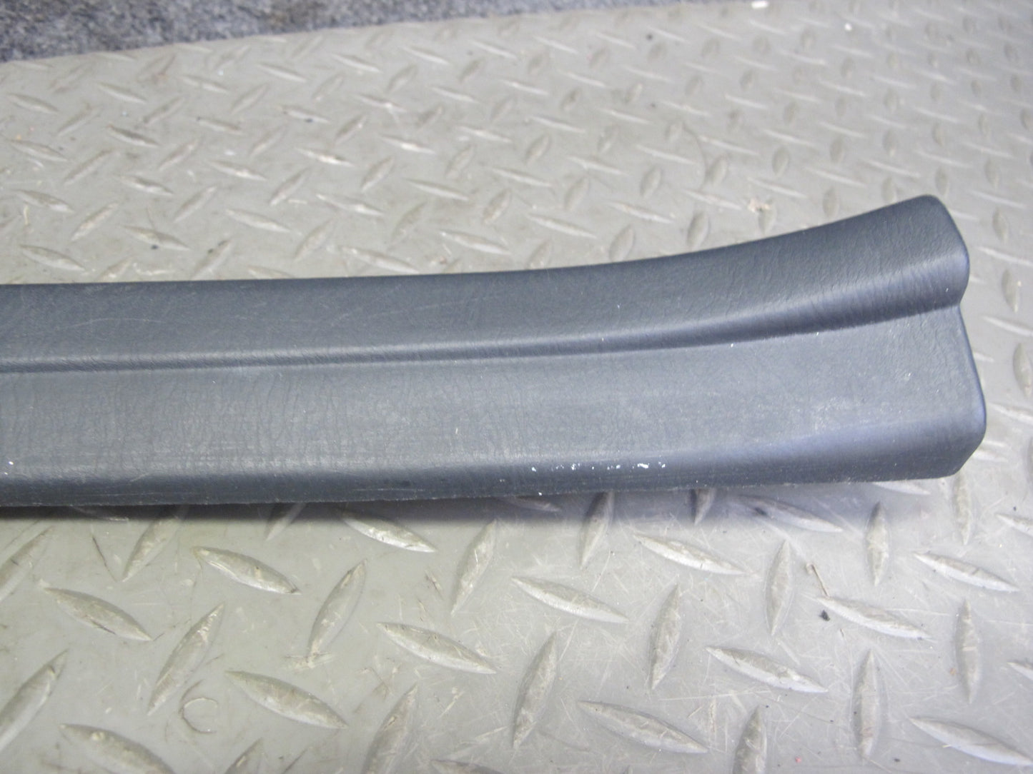 98-05 Lexus GS430 GS300 Front Left & Right Door Trim Panel Scuff Plate Set OEM