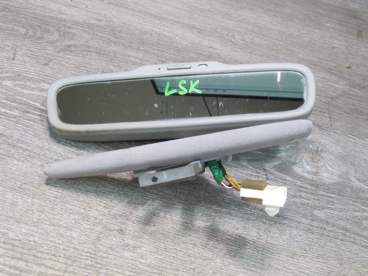 04-06 Lexus UCF30L LS430 Auto Dimming Interior Rear View Mirror w Sun Visor OEM