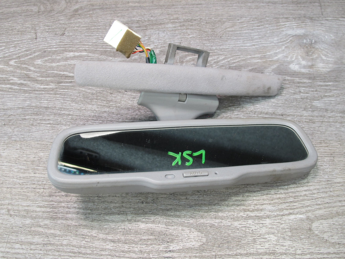 04-06 Lexus UCF30L LS430 Auto Dimming Interior Rear View Mirror w Sun Visor OEM