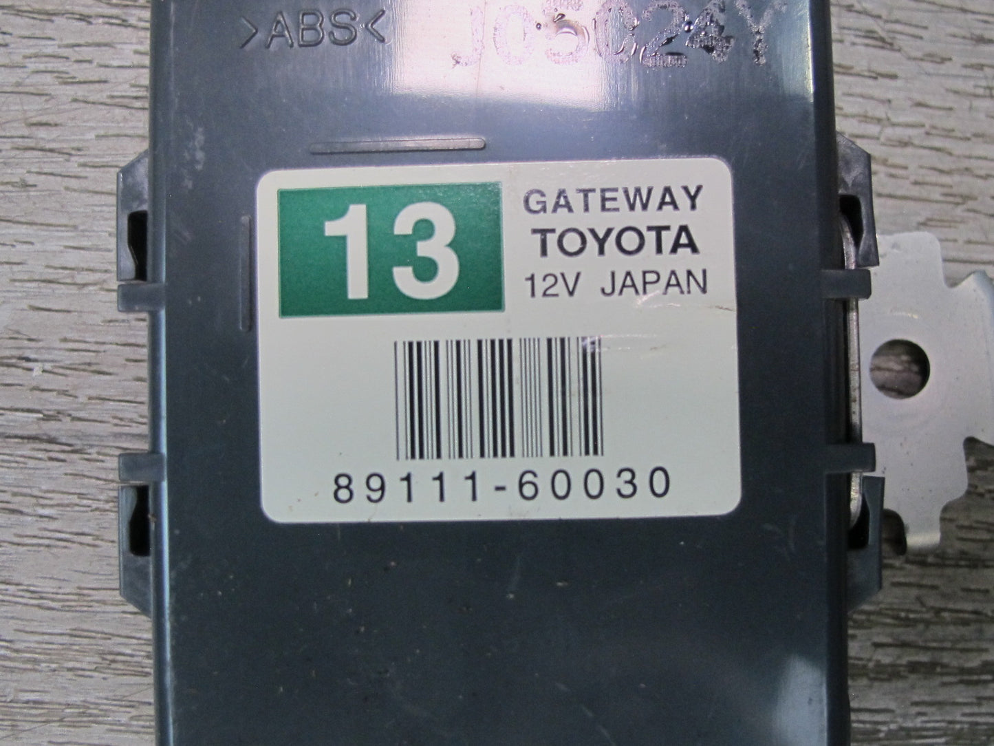 2003-2007 Lexus UZJ100L LX470 Multiplex Network Gateway Computer Control Module