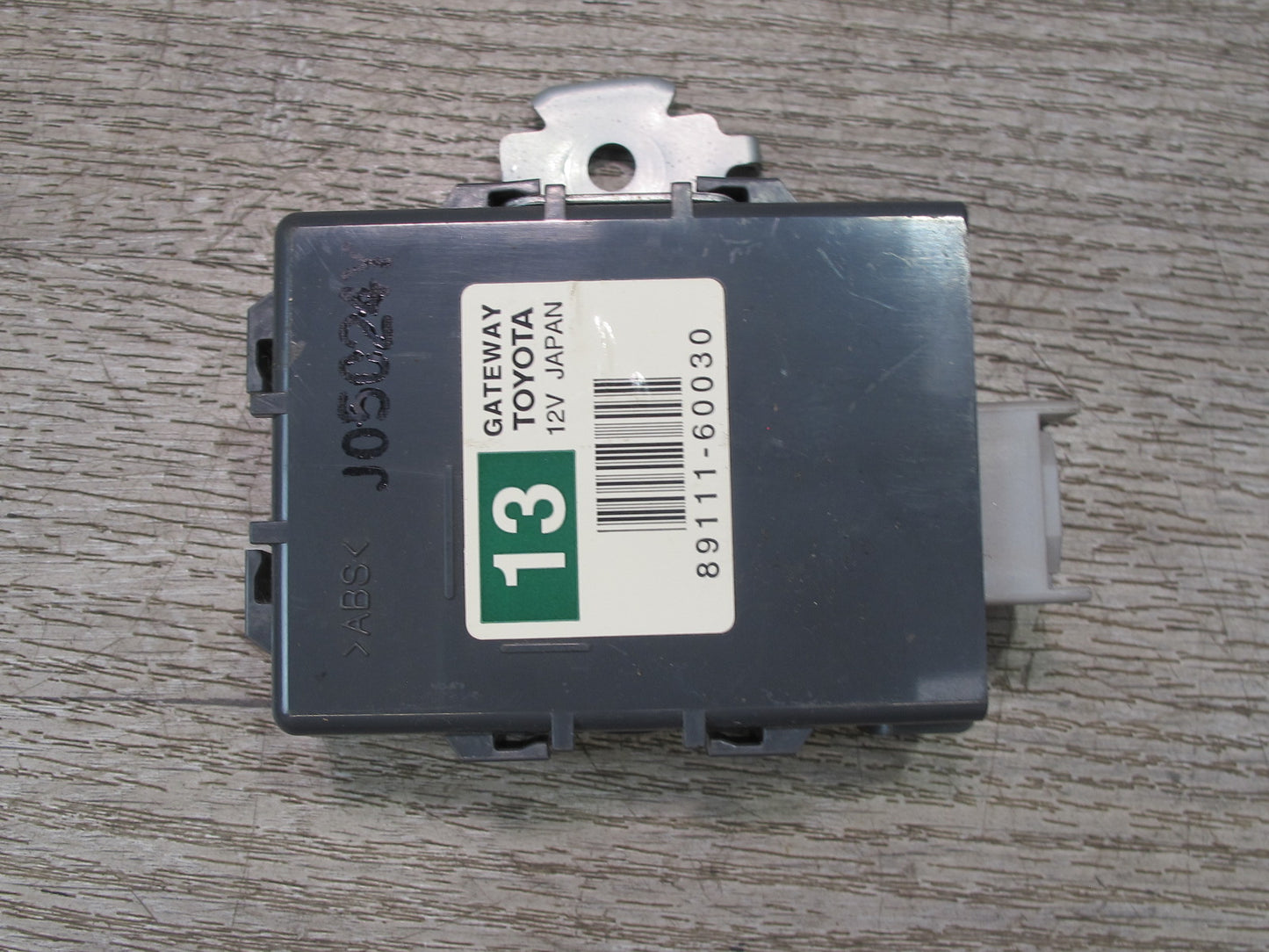 2003-2007 Lexus UZJ100L LX470 Multiplex Network Gateway Computer Control Module