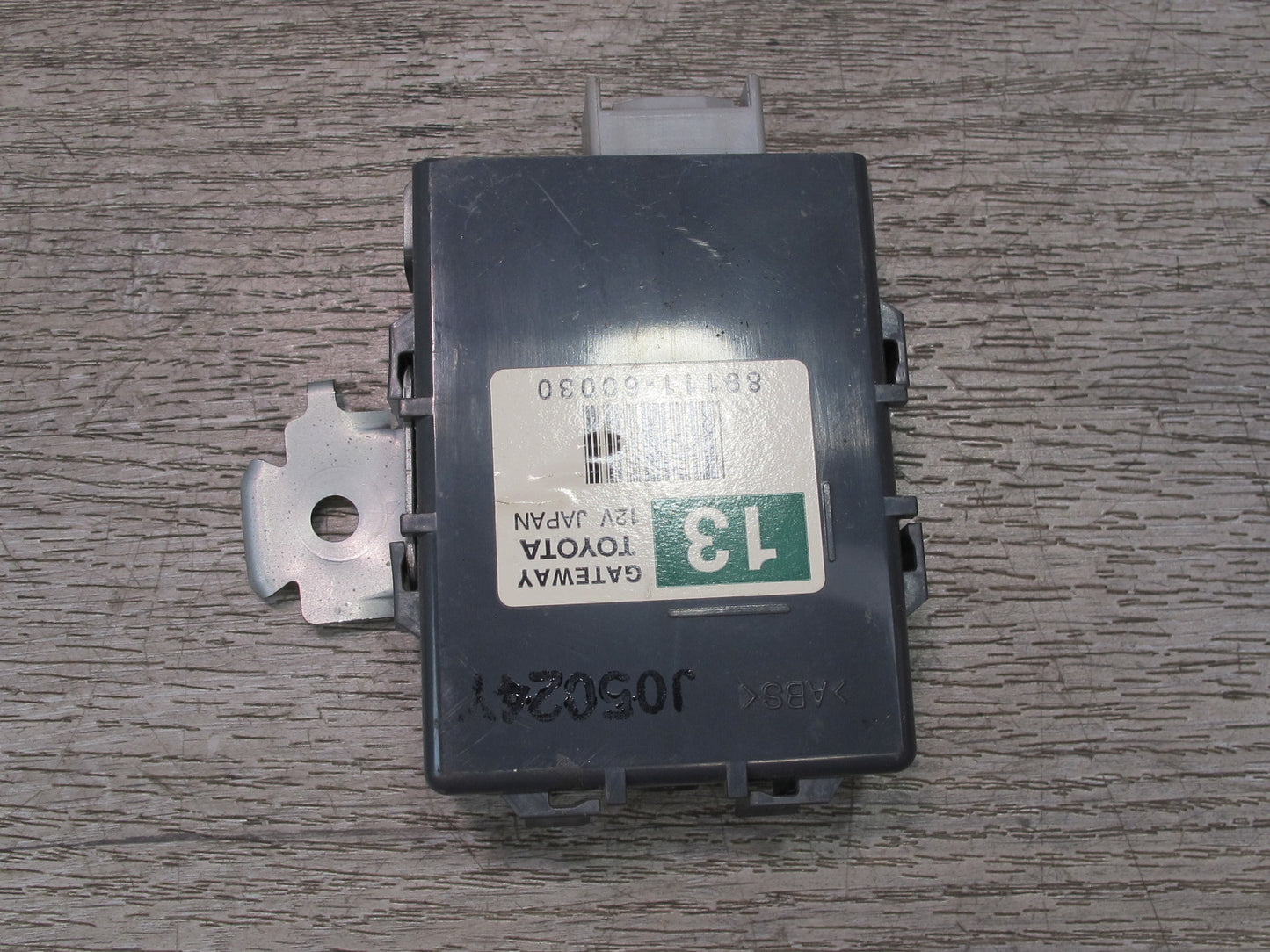 2003-2007 Lexus UZJ100L LX470 Multiplex Network Gateway Computer Control Module
