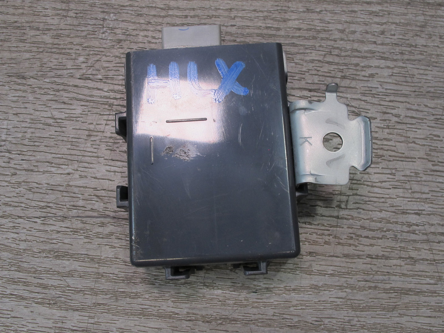 2003-2007 Lexus UZJ100L LX470 Multiplex Network Gateway Computer Control Module