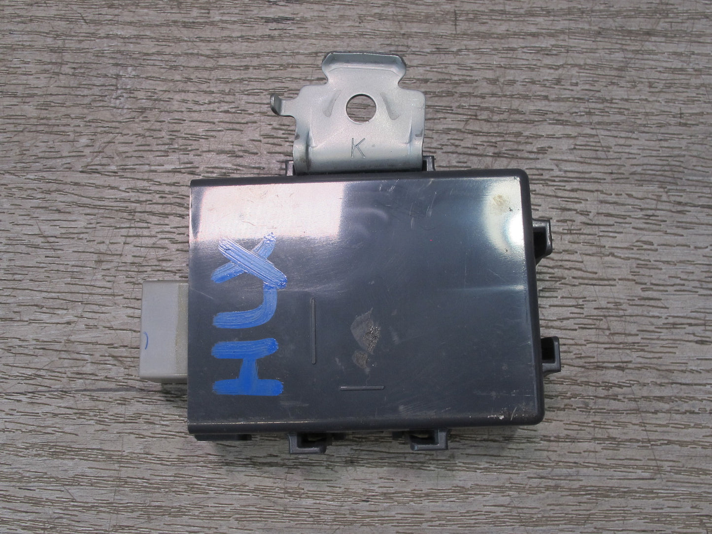 2003-2007 Lexus UZJ100L LX470 Multiplex Network Gateway Computer Control Module