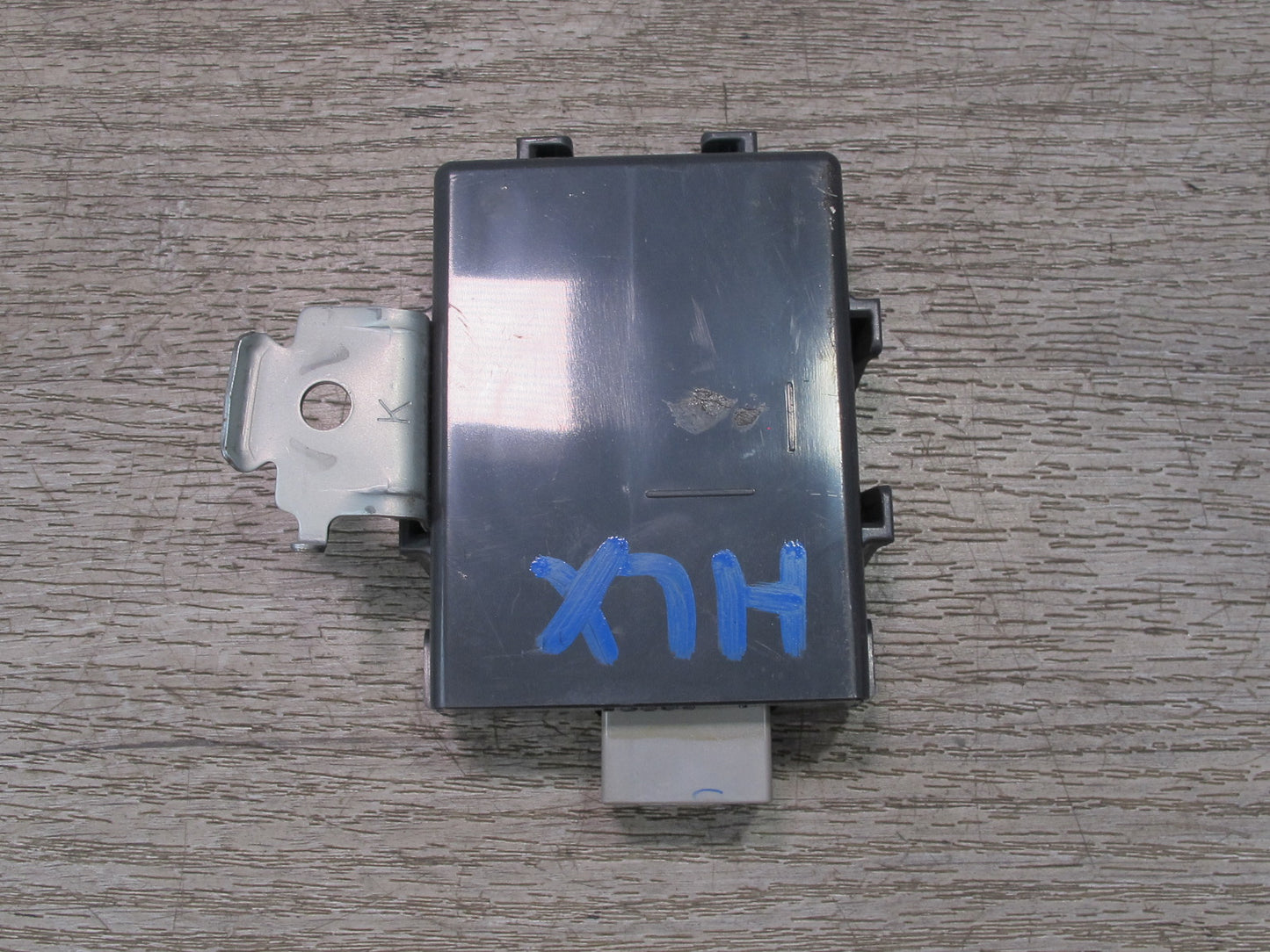 2003-2007 Lexus UZJ100L LX470 Multiplex Network Gateway Computer Control Module