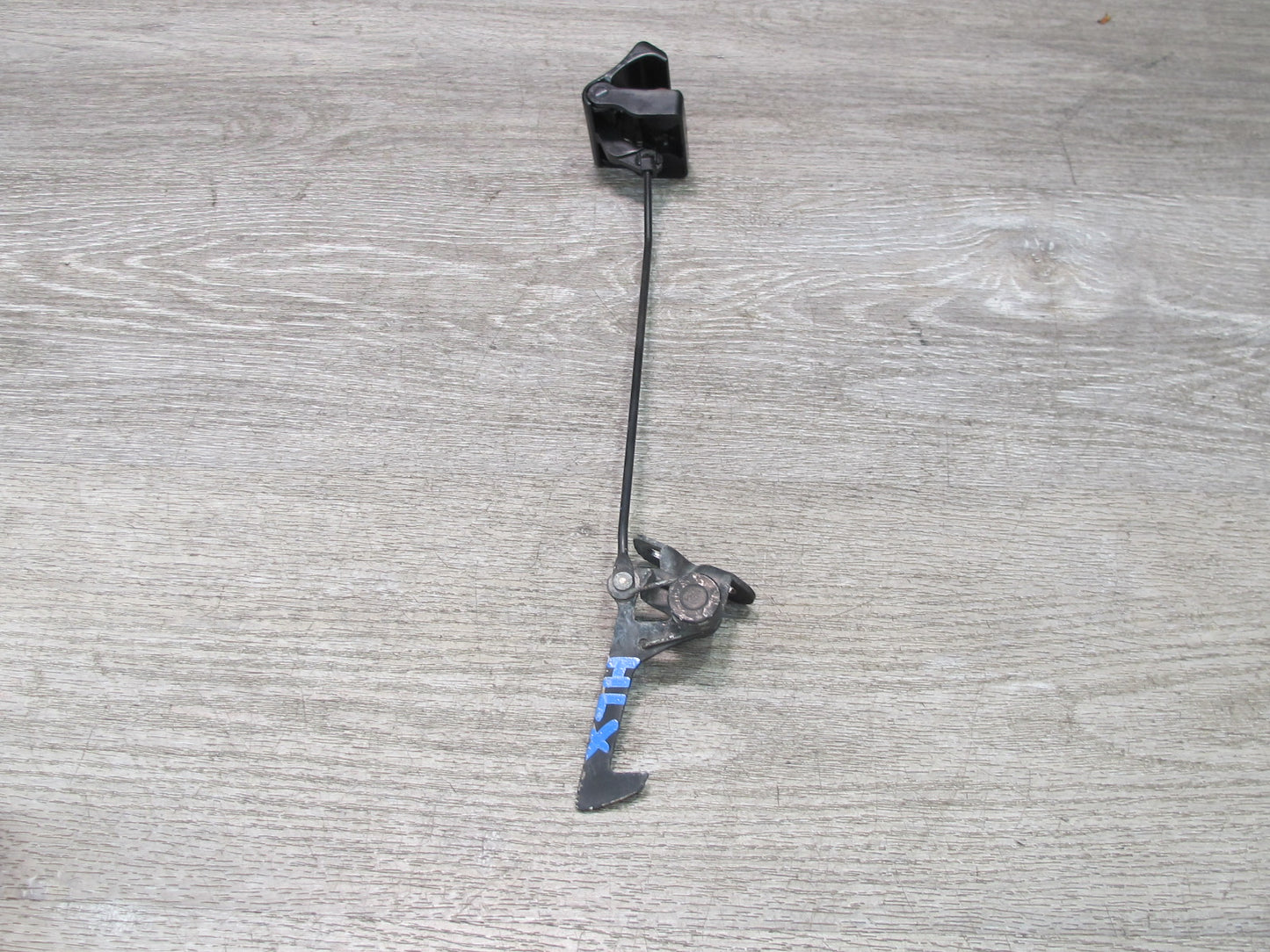 2003-2007 Lexus UZJ100L LX470 Hood Open Release Lock Catch Handle