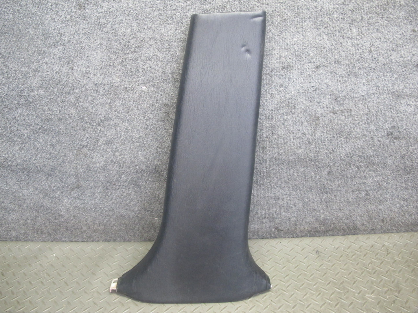 98-05 Lexus GS400 GS430 GS300 Set of 2 Left Right Lower B Pillar Trim Black OEM