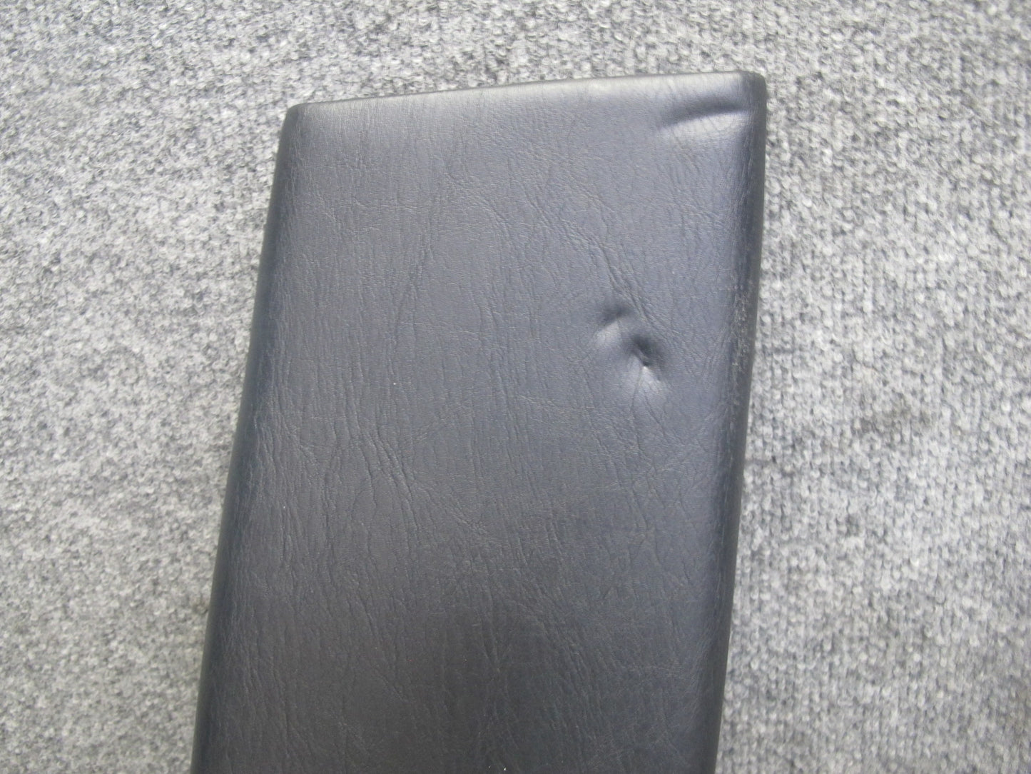 98-05 Lexus GS400 GS430 GS300 Set of 2 Left Right Lower B Pillar Trim Black OEM