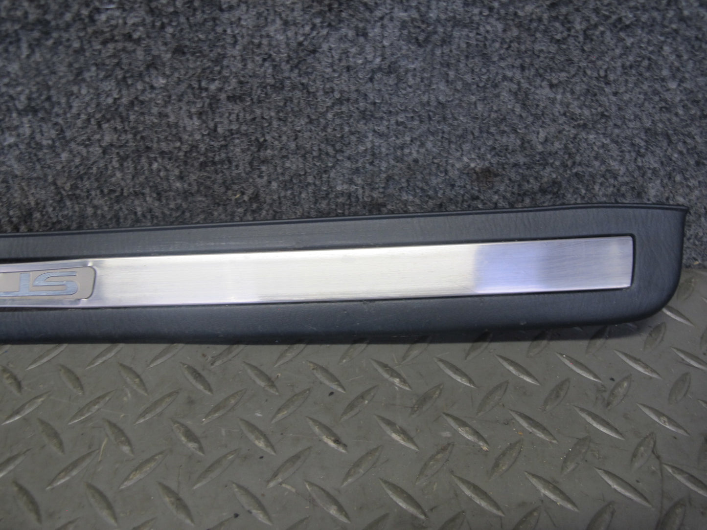 98-05 Lexus JZS160L GS400 GS430 GS300 Set of 4 Door Scuff Sill Plate Trim OEM