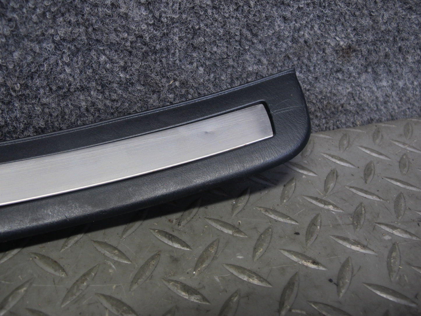 98-05 Lexus JZS160L GS400 GS430 GS300 Set of 4 Door Scuff Sill Plate Trim OEM