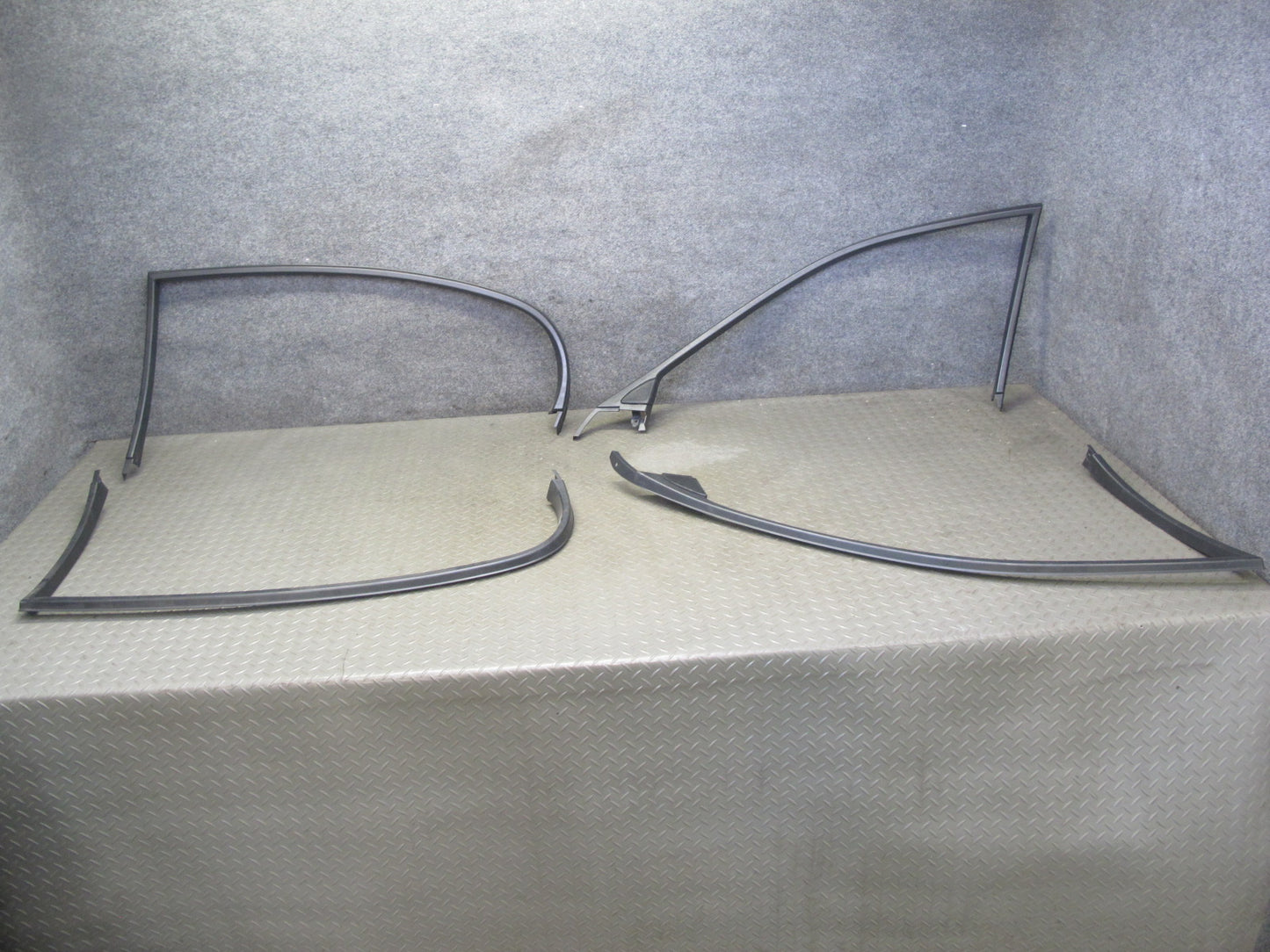 98-05 Lexus GS400 GS430 GS300 Set of 4 Front & Rear Door Window Trim Cover OEM