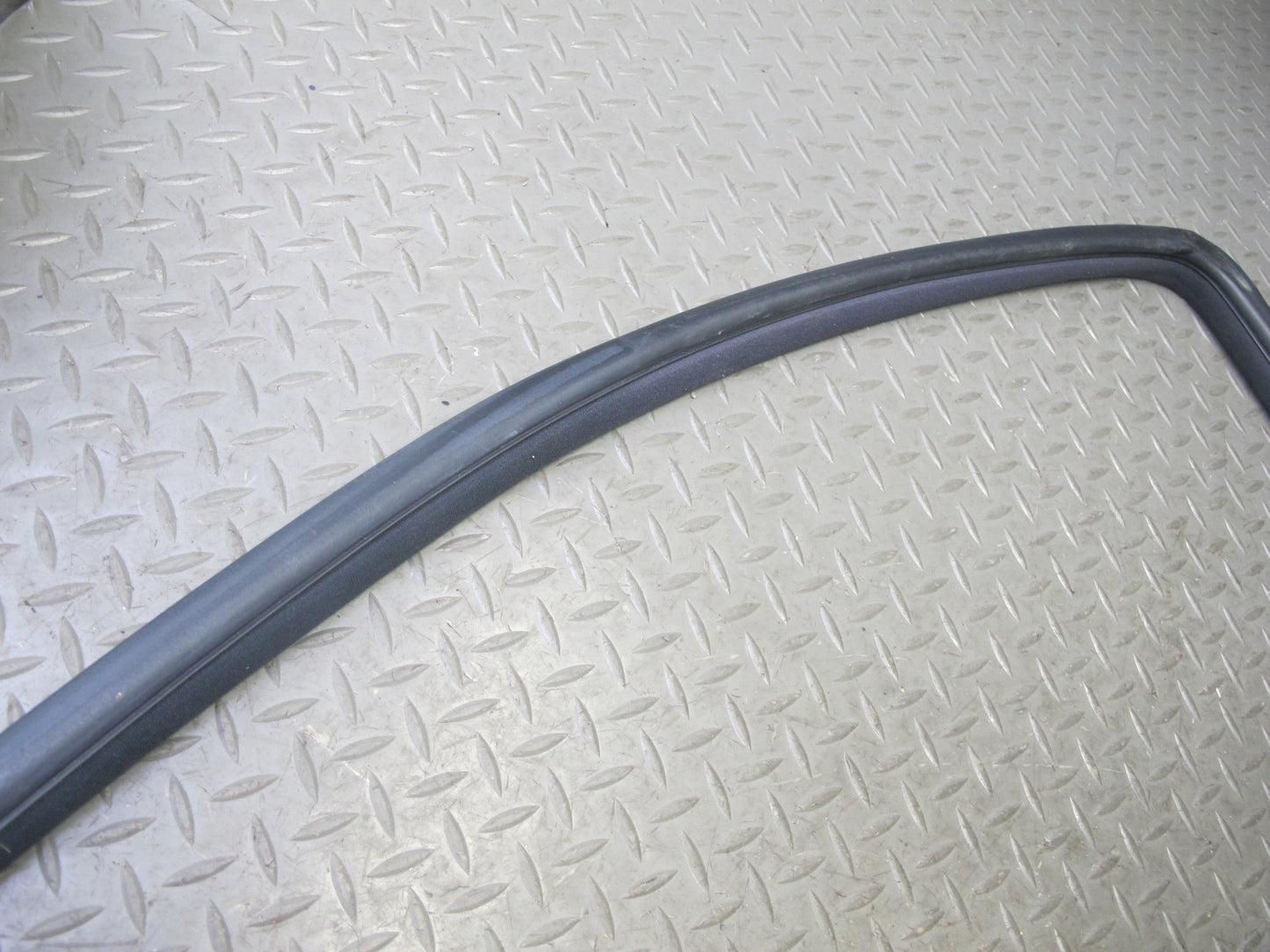 98-05 Lexus JZS160L GS400 GS430 GS300 Rear Left Door Weatherstrip Seal OEM