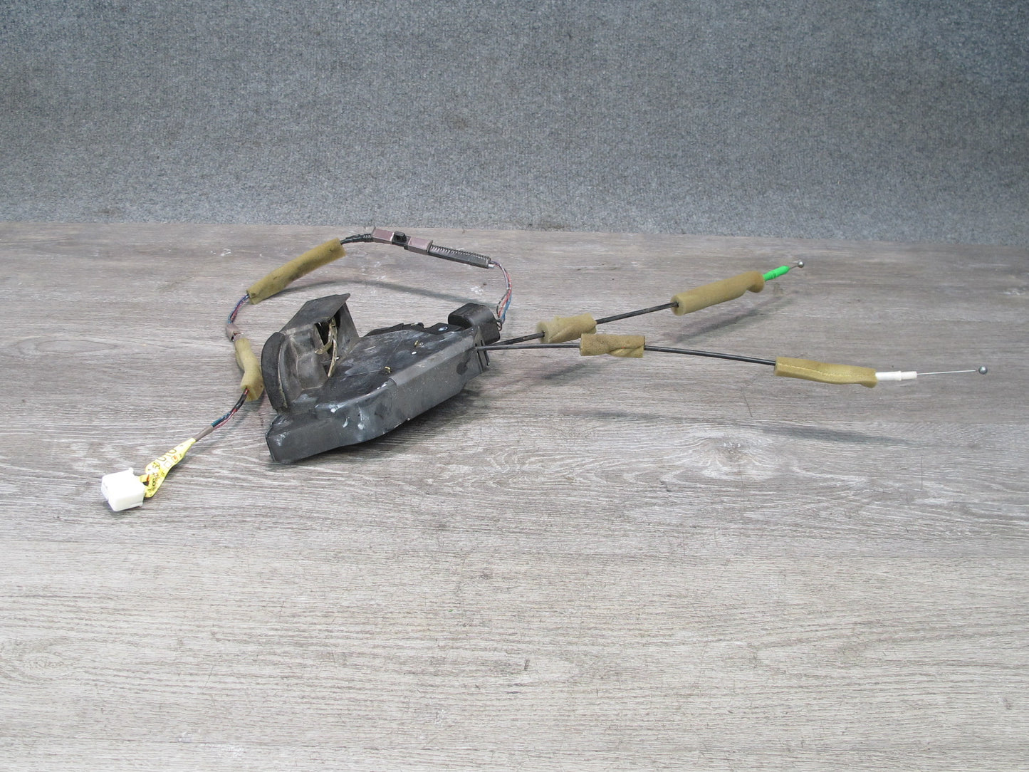 01-06 Lexus UCF30L LS430 Rear Left Door Lock Latch Actuator NO Soft Close OEM
