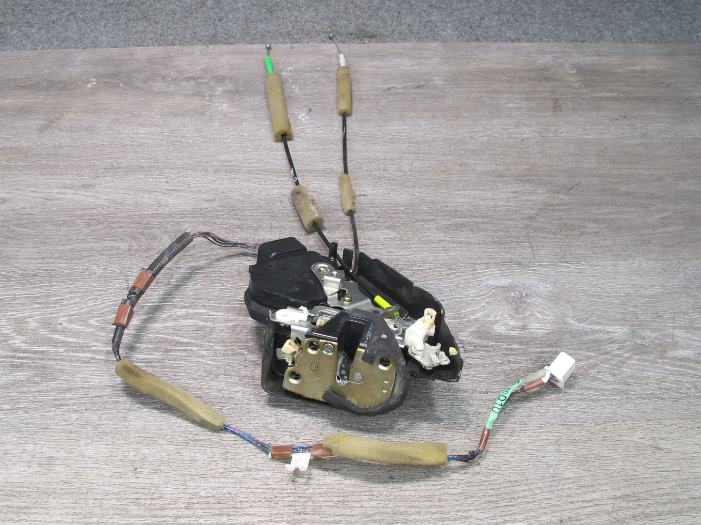 01-06 Lexus UCF30L LS430 Rear Right Door Lock Latch Actuator NO Soft Close OEM
