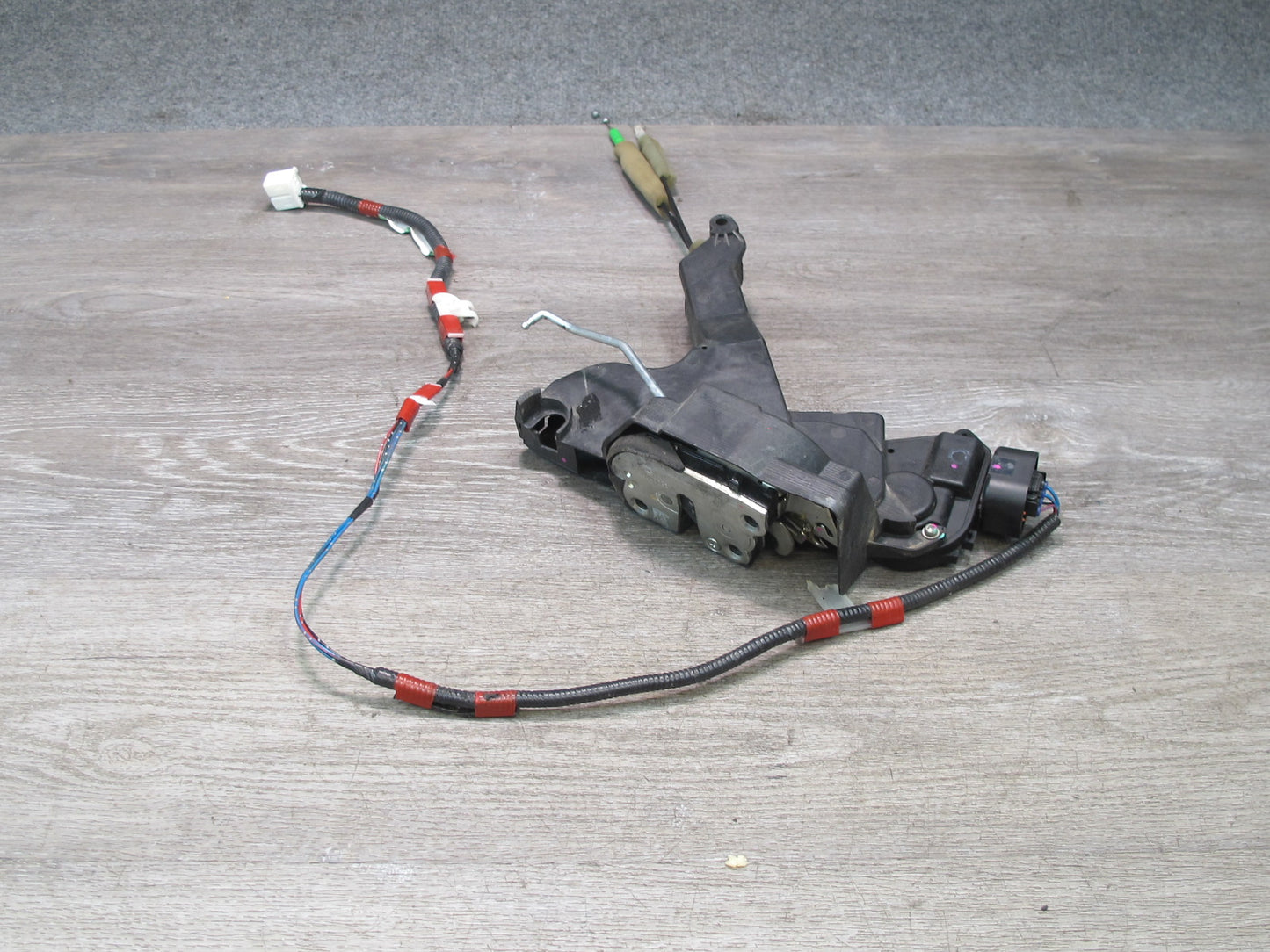 02-06 Lexus LS430 UCF30L Front Right Door Lock Latch Actuator NO Soft Close OEM