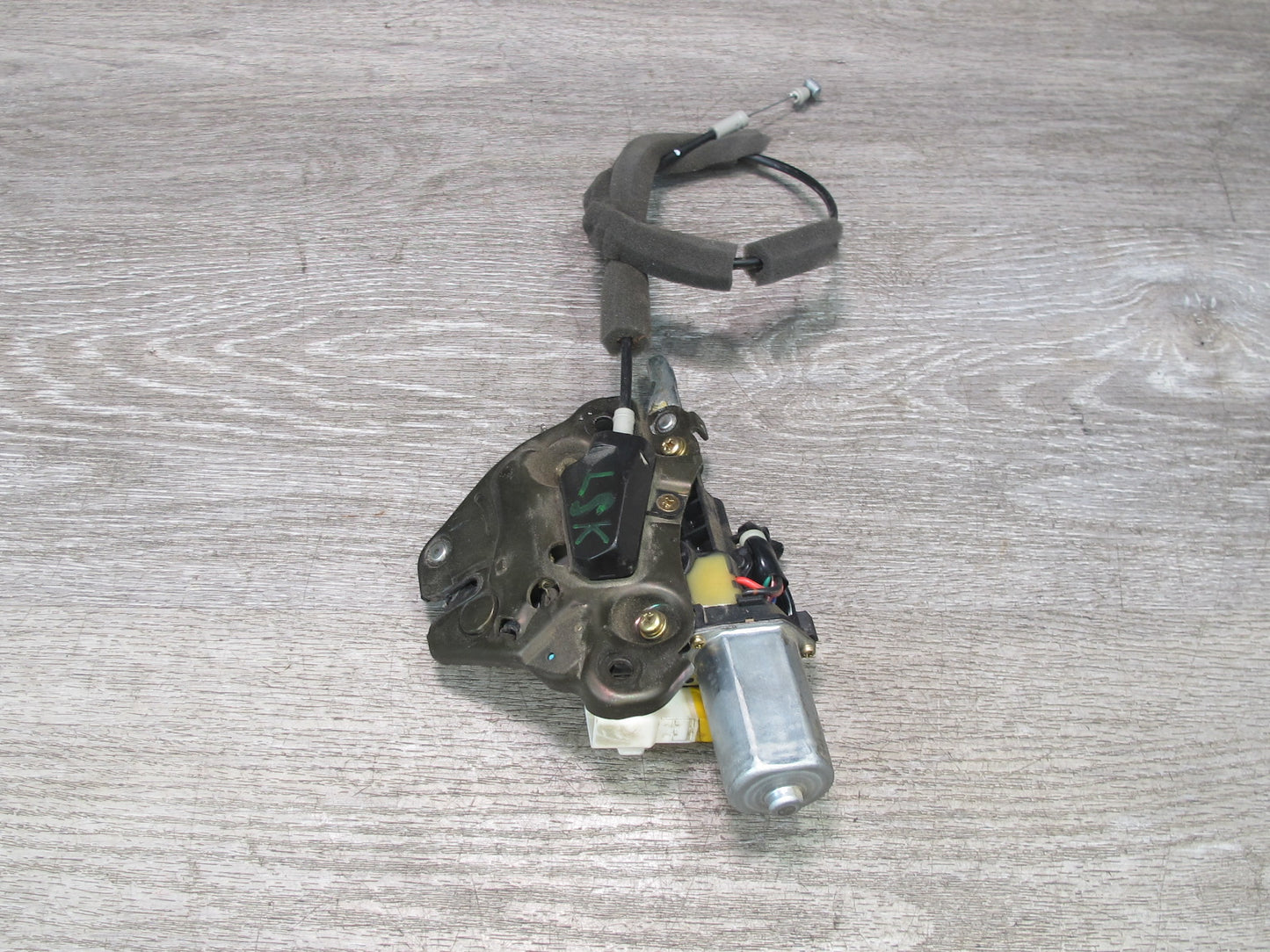 01-06 Lexus UCF30L LS430 Rear Trunk Deck Lid Lock Latch Actuator Motor OEM