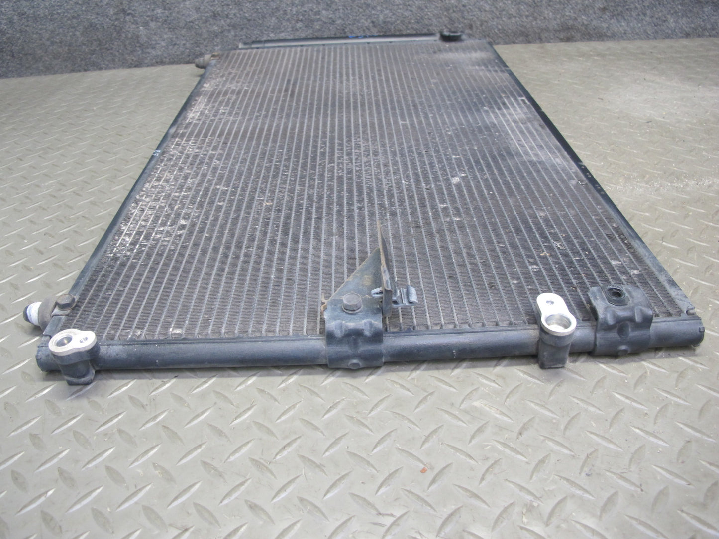 01-06 Lexus LS430 UCF30L Hvac AC A/C Air Conditioning Condenser OEM