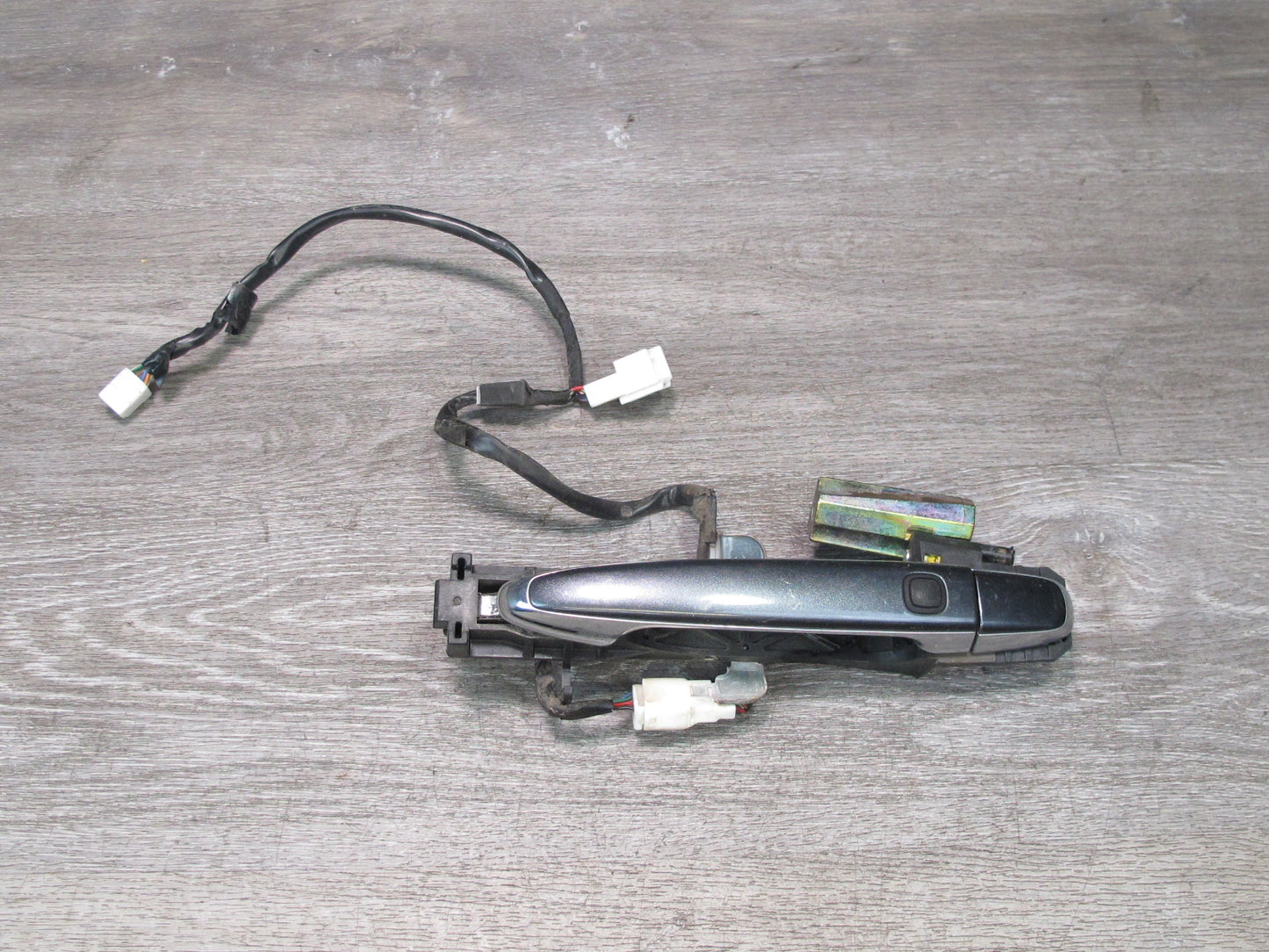 04-06 Lexus LS430 Rear Left & Right Door Exterior Handle Set w Smart Access OEM